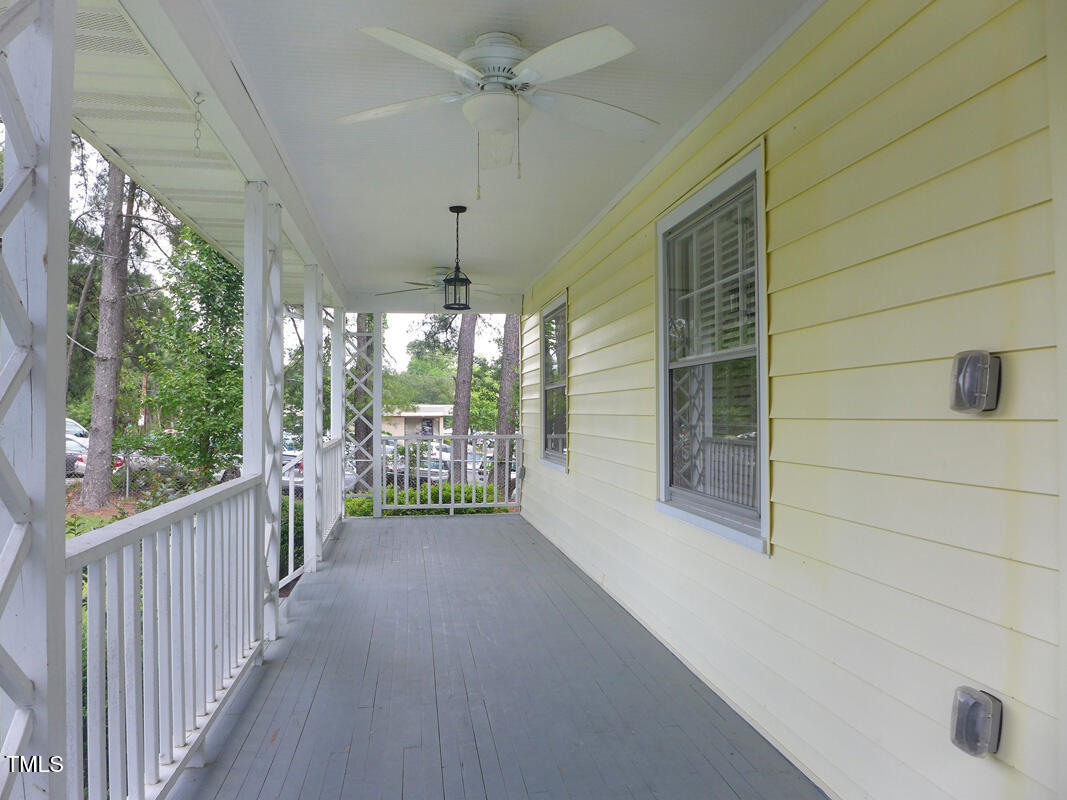 103 W Poplar Avenue Property Photo 3