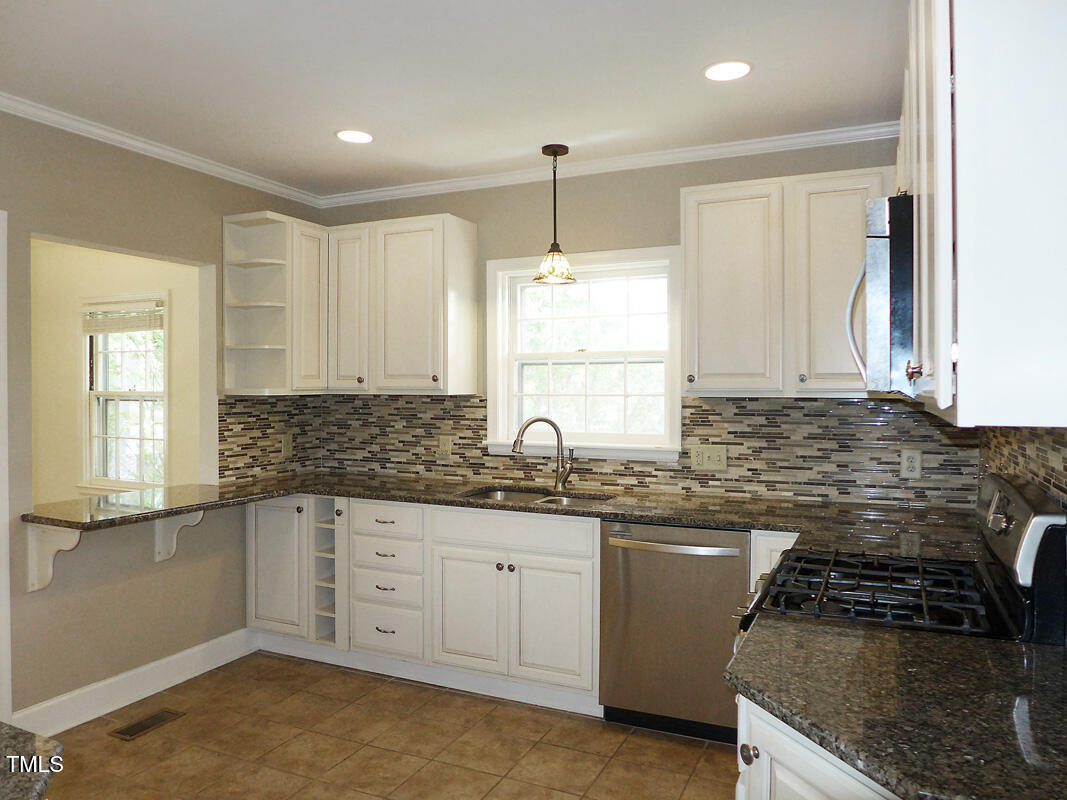 103 W Poplar Avenue Property Photo 14