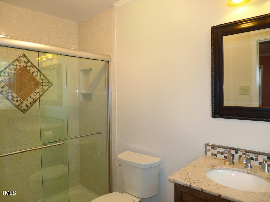 103 W Poplar Avenue Property Photo 17