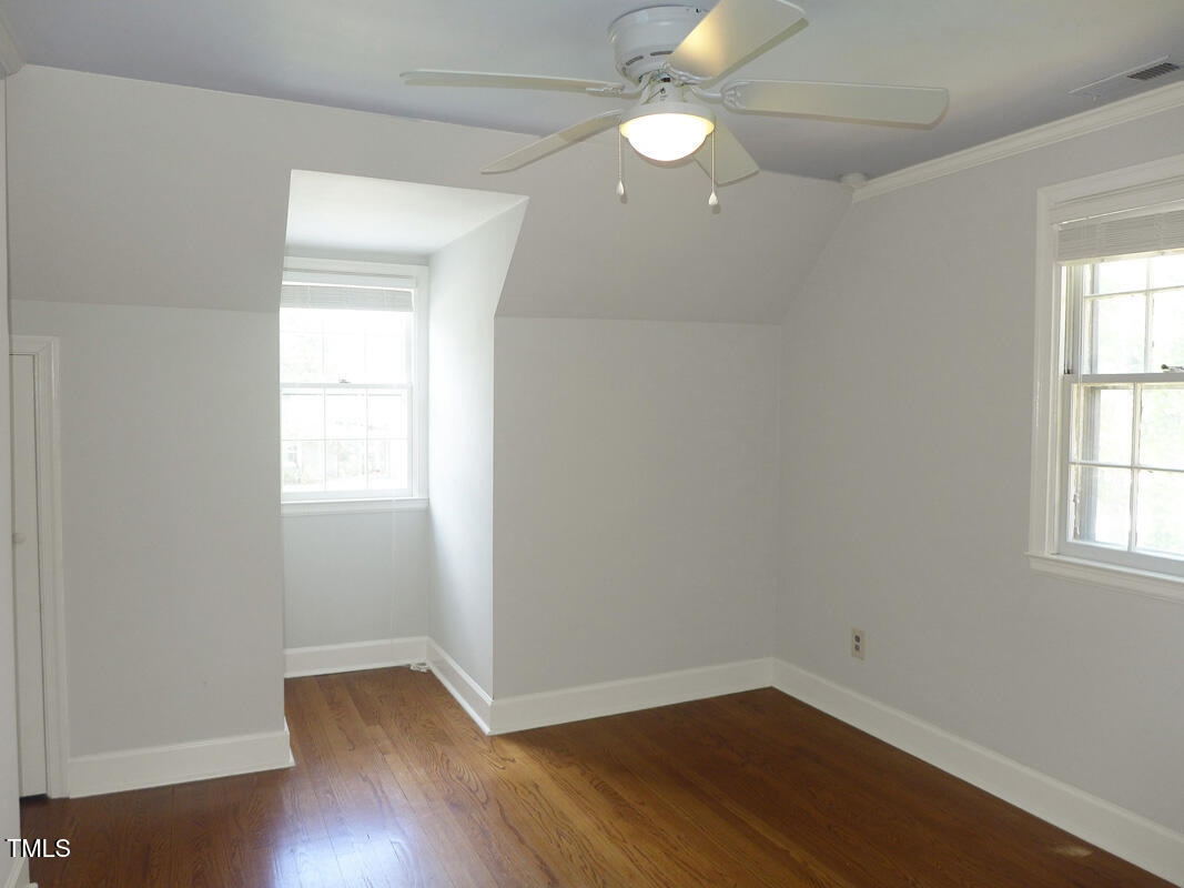 103 W Poplar Avenue Property Photo 19