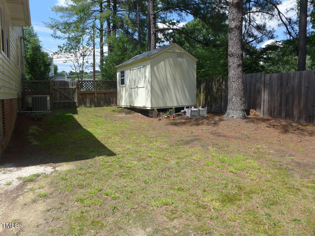 103 W Poplar Avenue Property Photo 24
