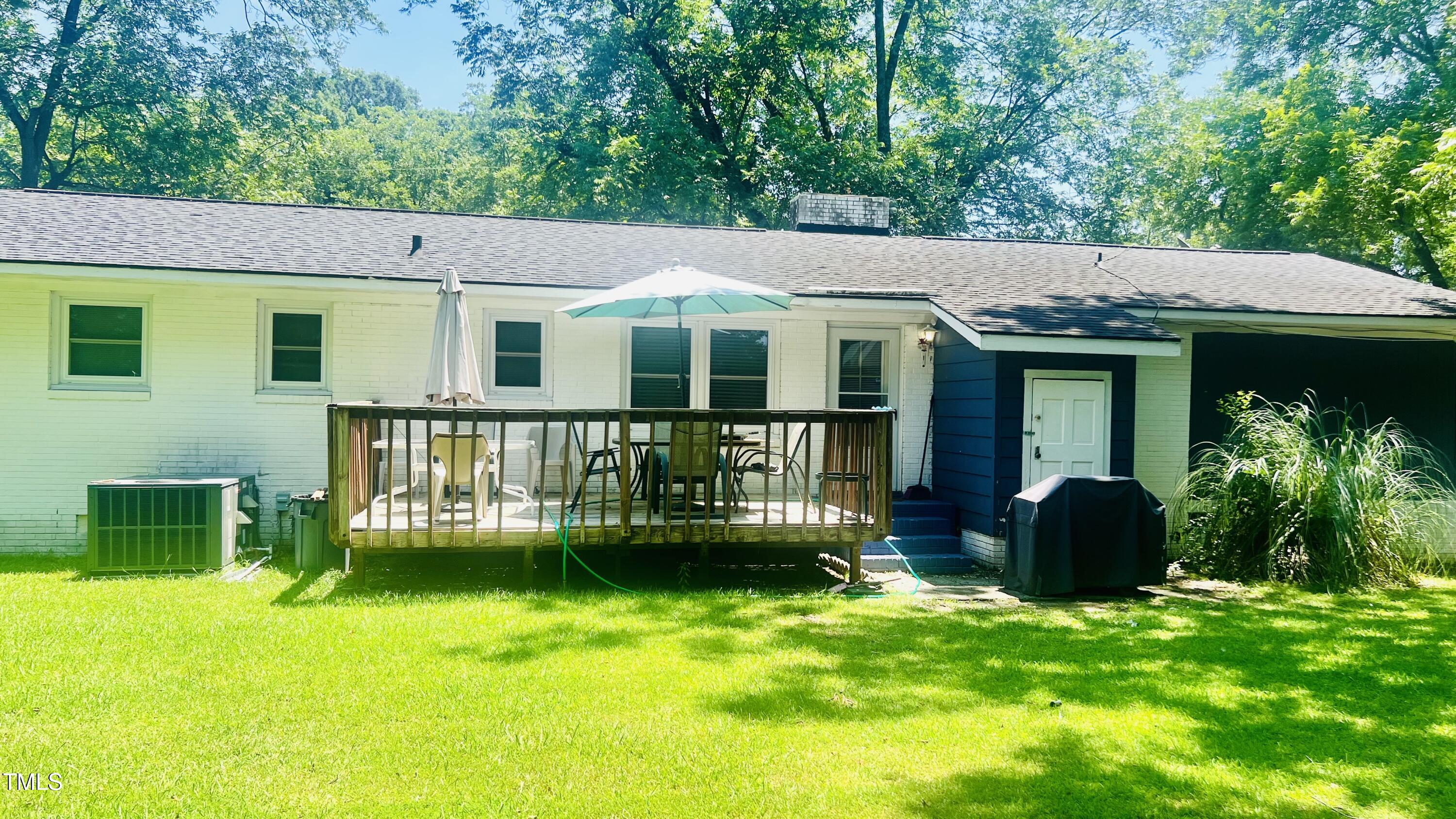 3611 Oates Drive Property Photo 11