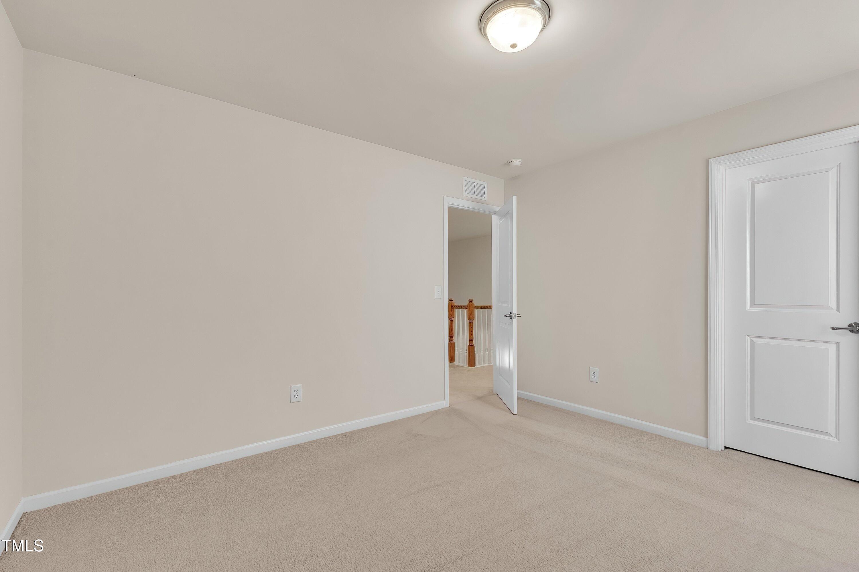316 Vintage Holly Drive Property Photo 31