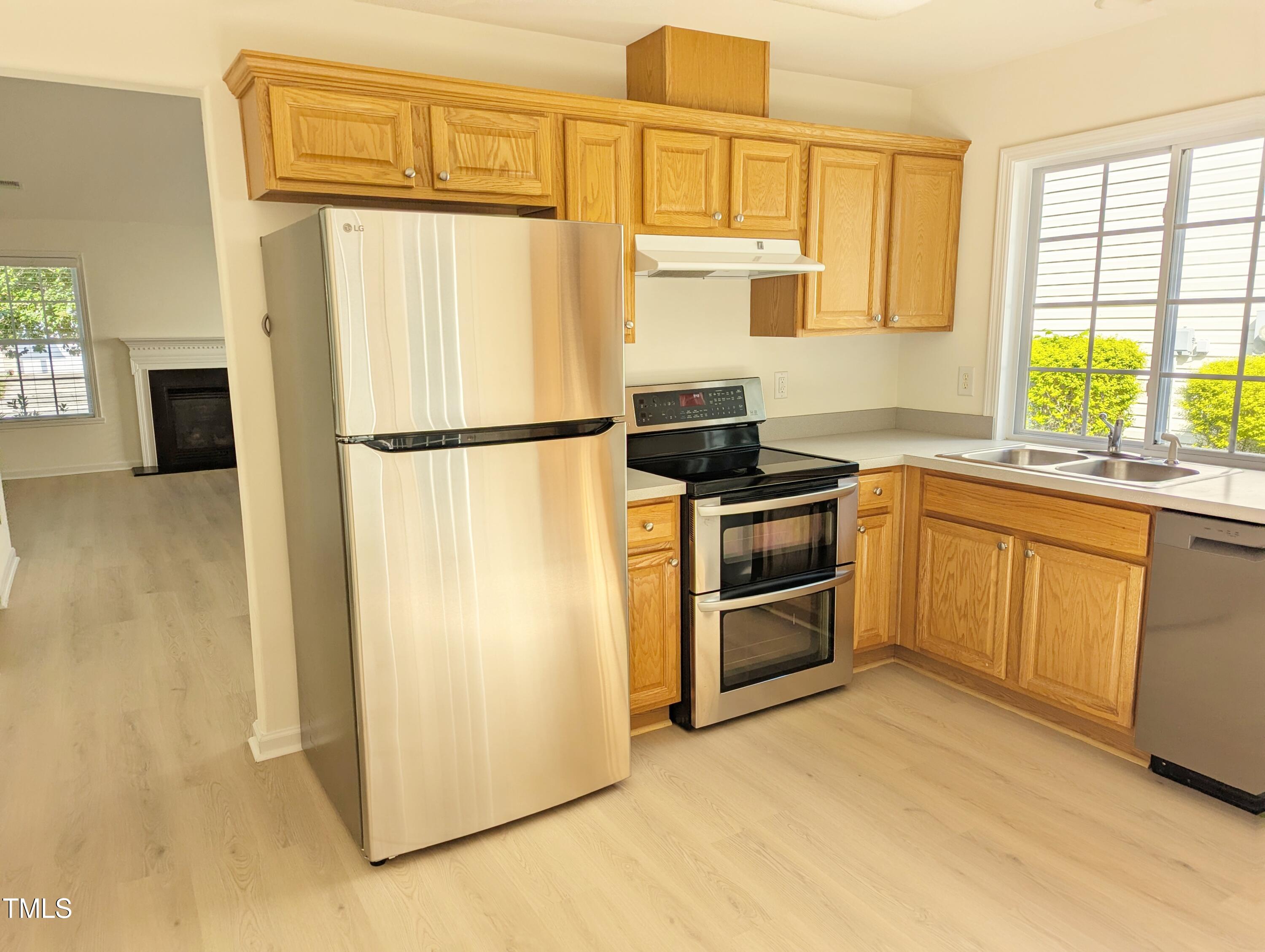 1327 Fairmont Street Property Photo 5