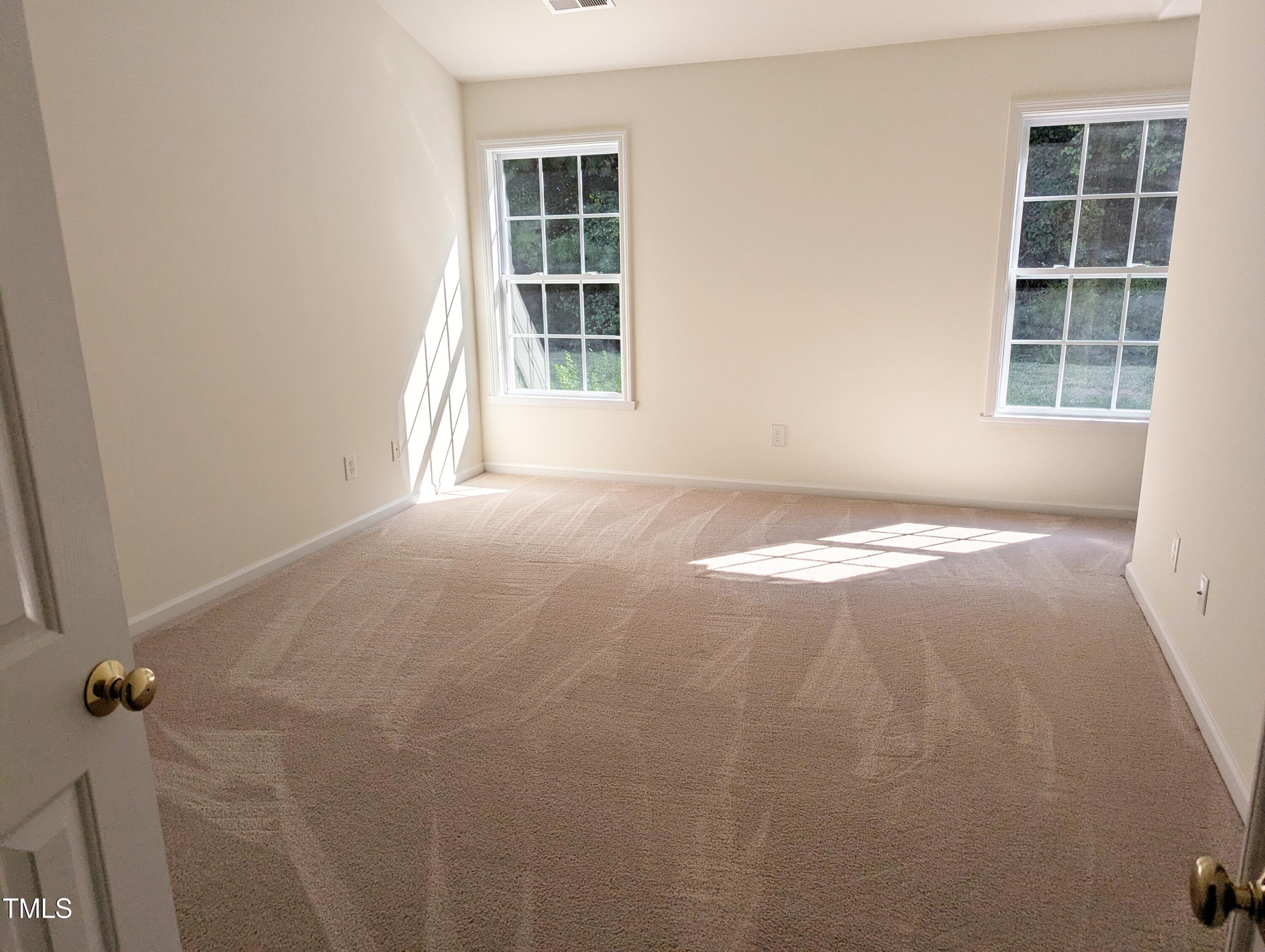 1327 Fairmont Street Property Photo 10