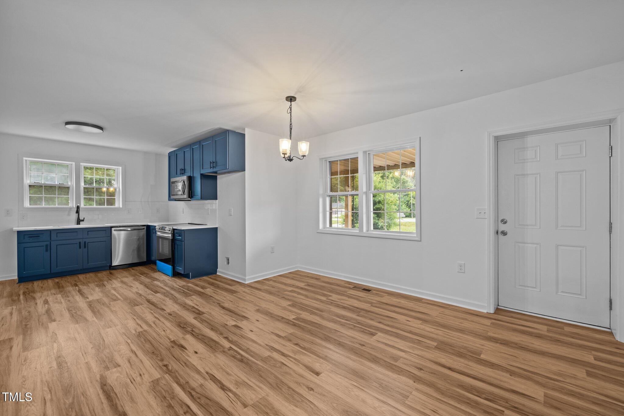 527 Cornelius Street Property Photo 10