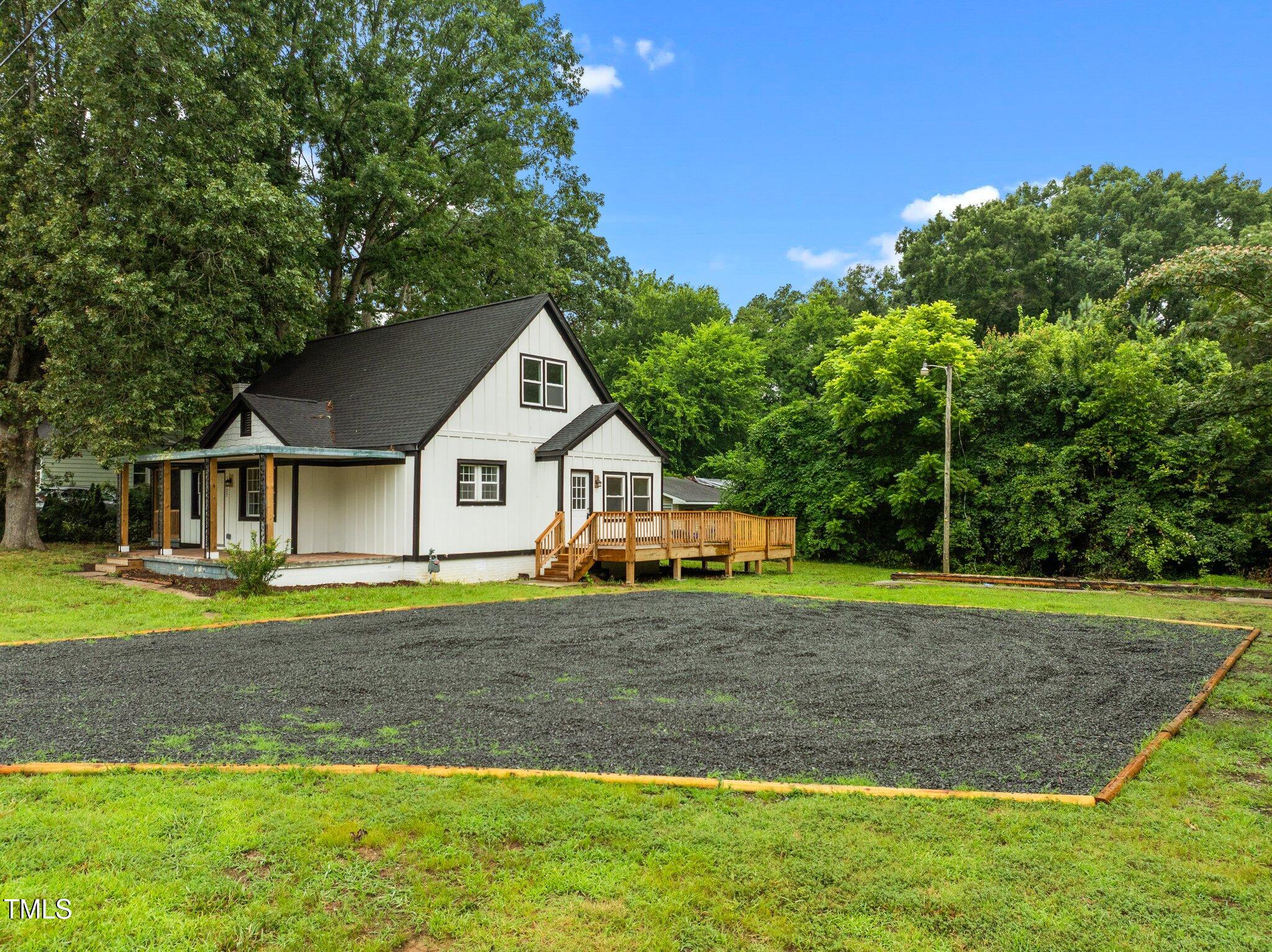 527 Cornelius Street Property Photo 35