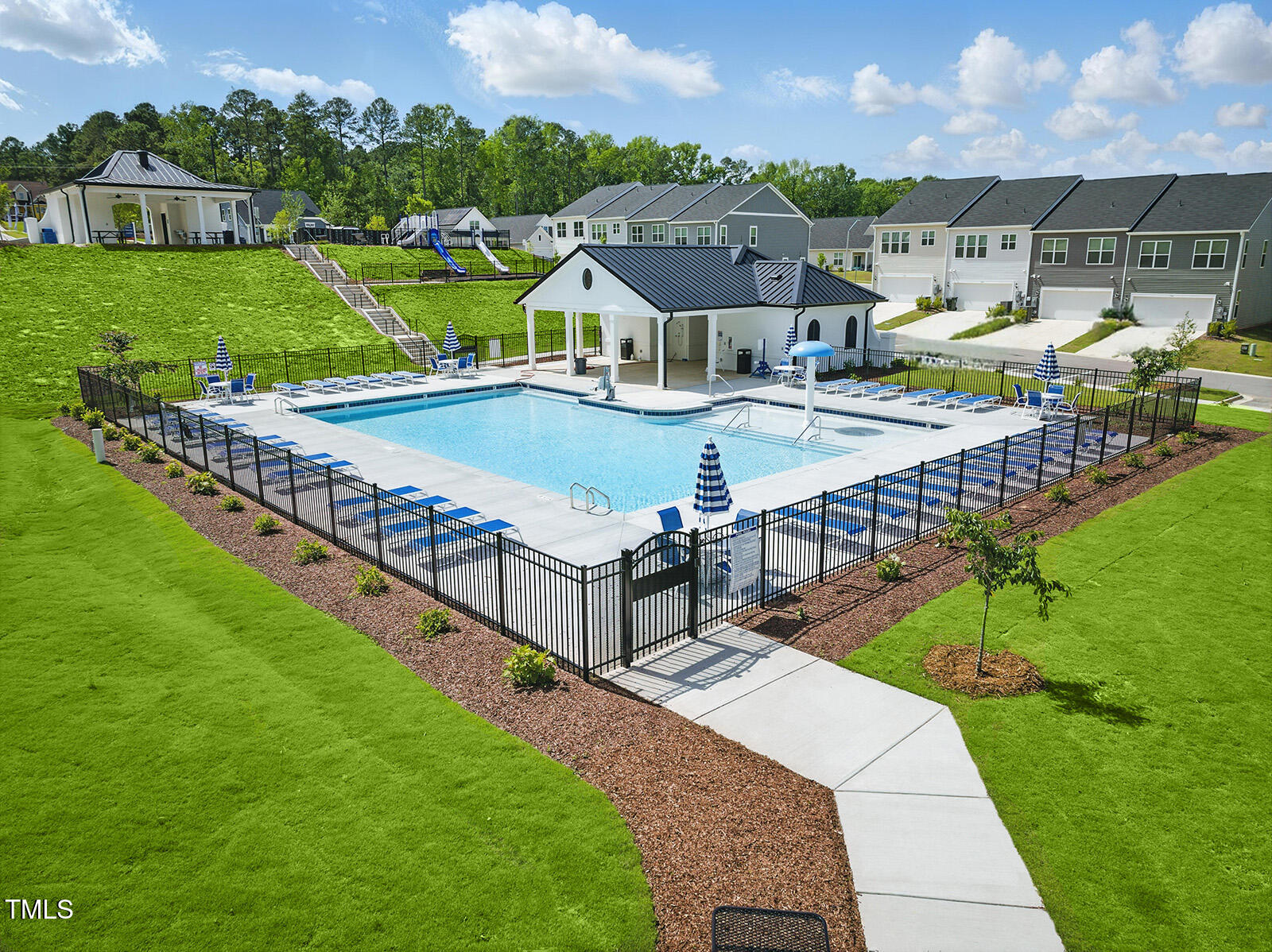296 Meadowbark Bend # 35 Property Photo 3