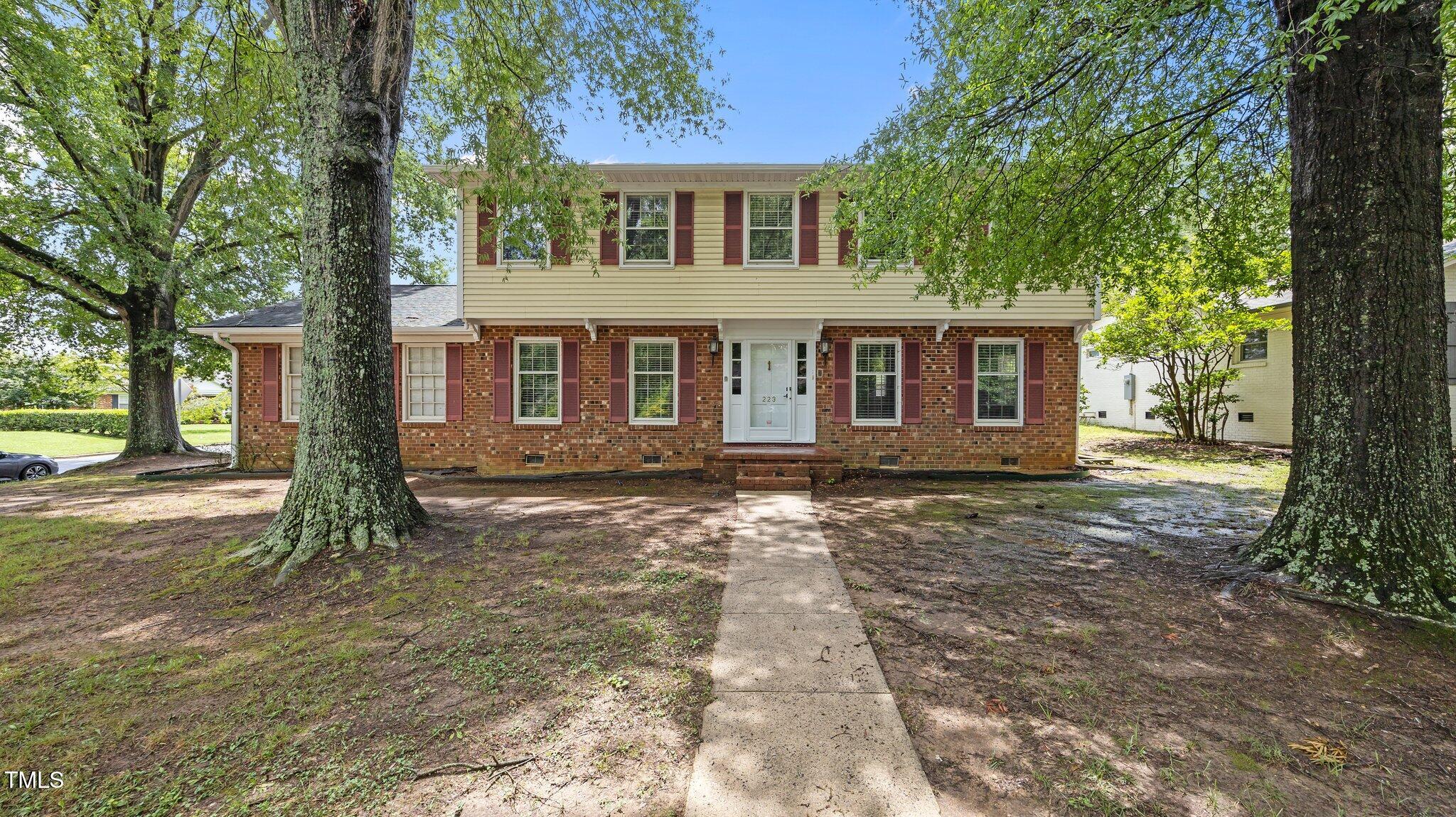 223 Shadowbrook Drive Property Photo 1