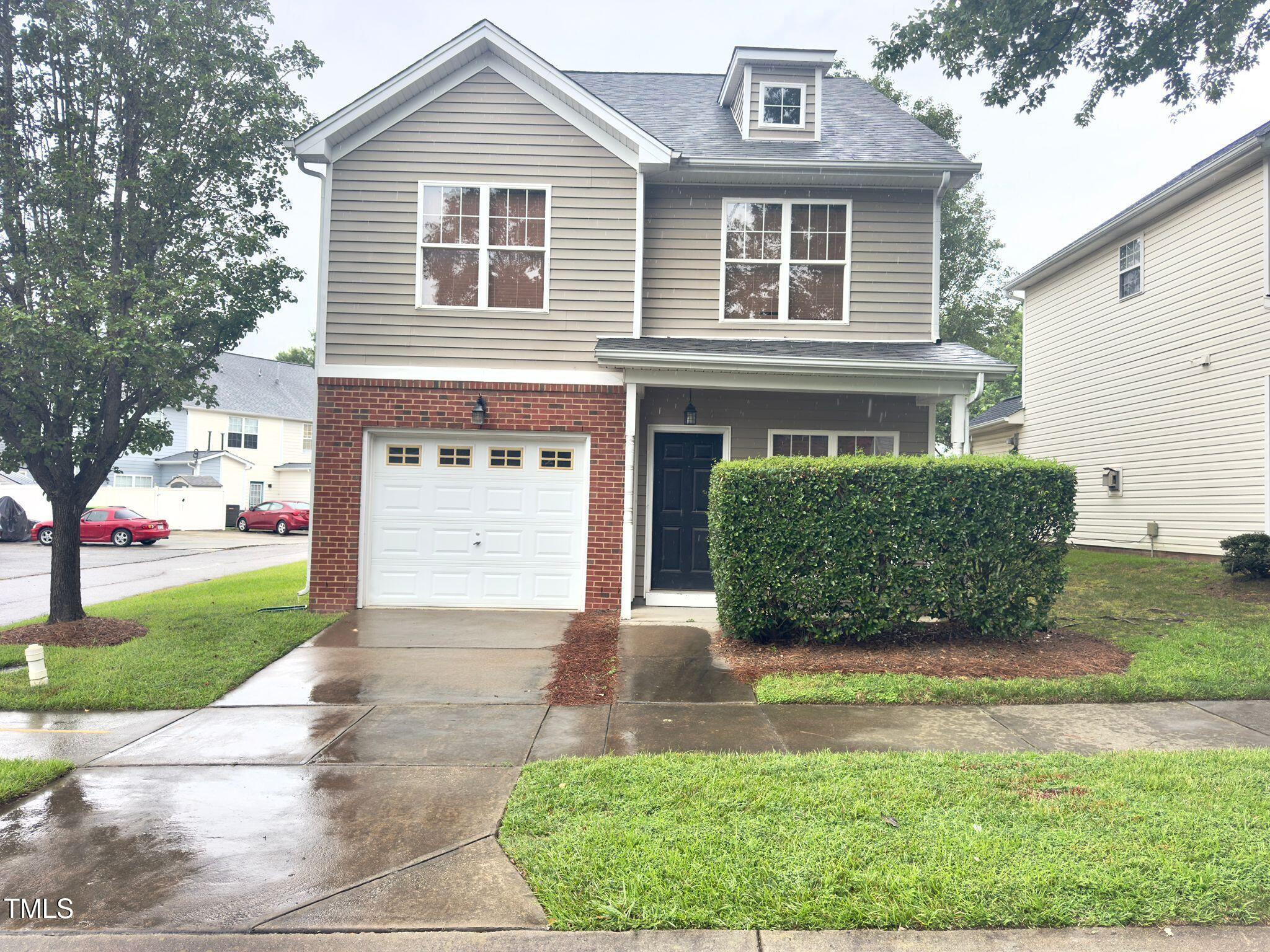 105 Danesway Drive Property Photo 1