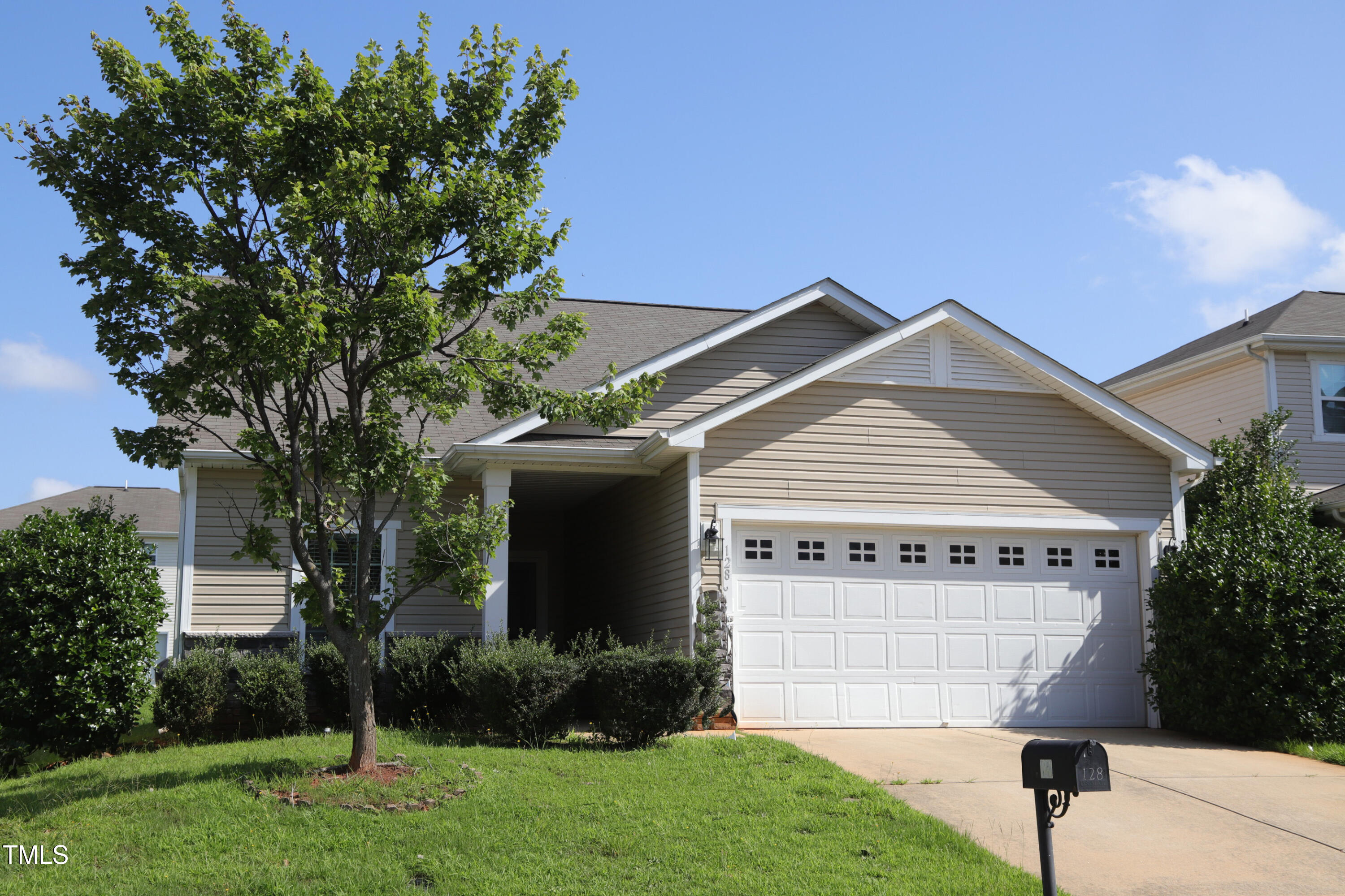 128 Plymouth Drive Property Photo 1