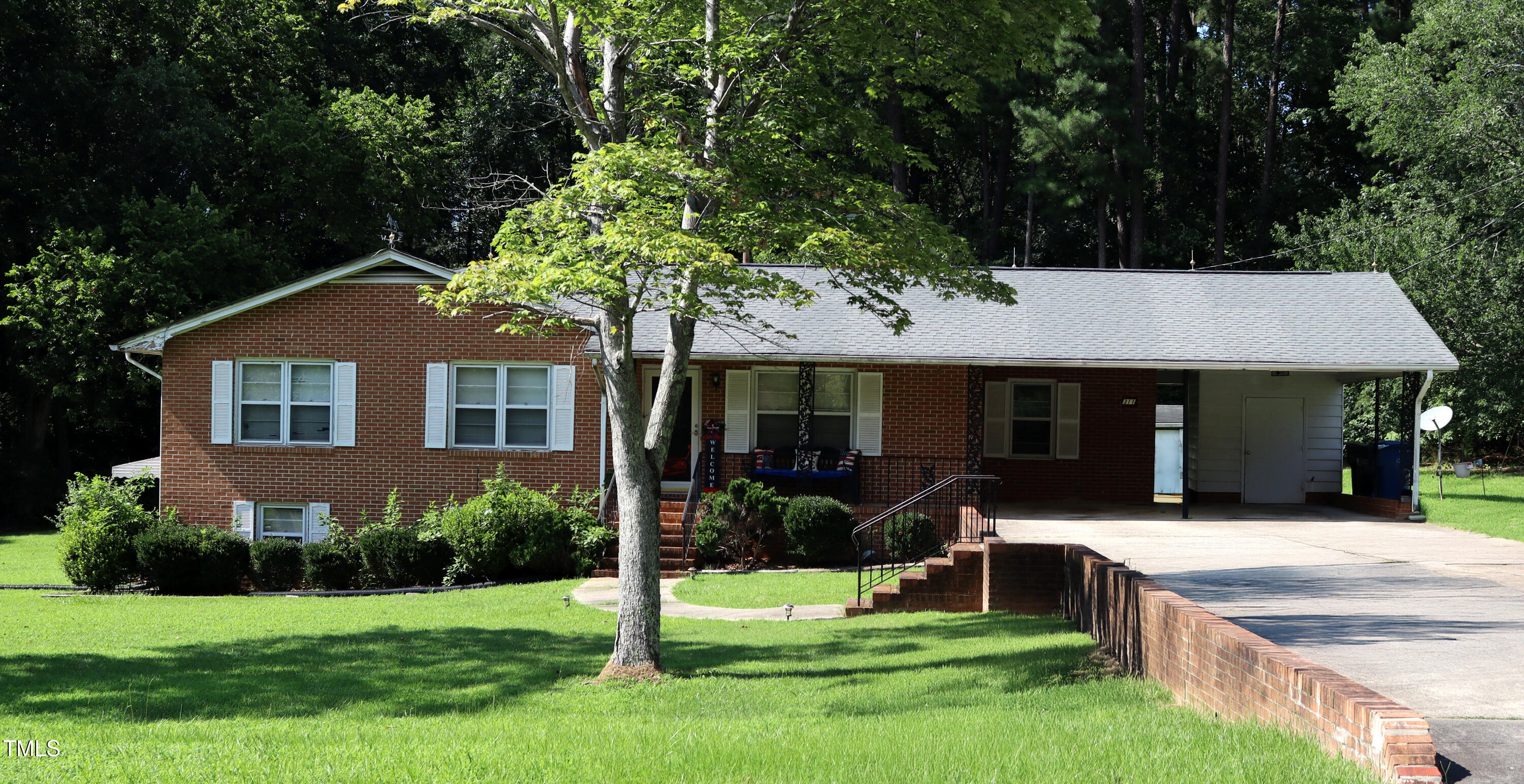 311 Ebon Road Property Photo 1