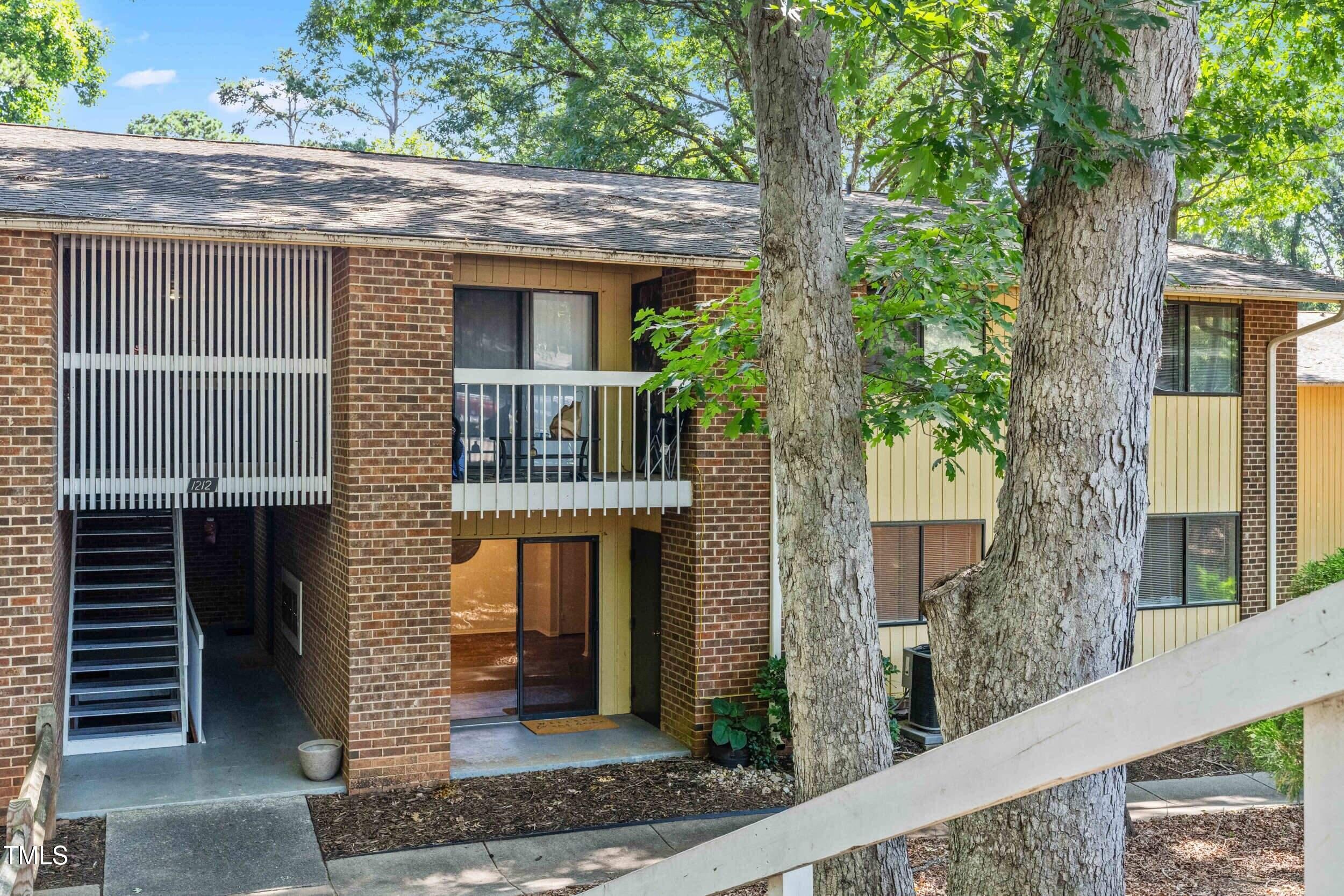 1212 Schaub Drive # C Property Photo 1