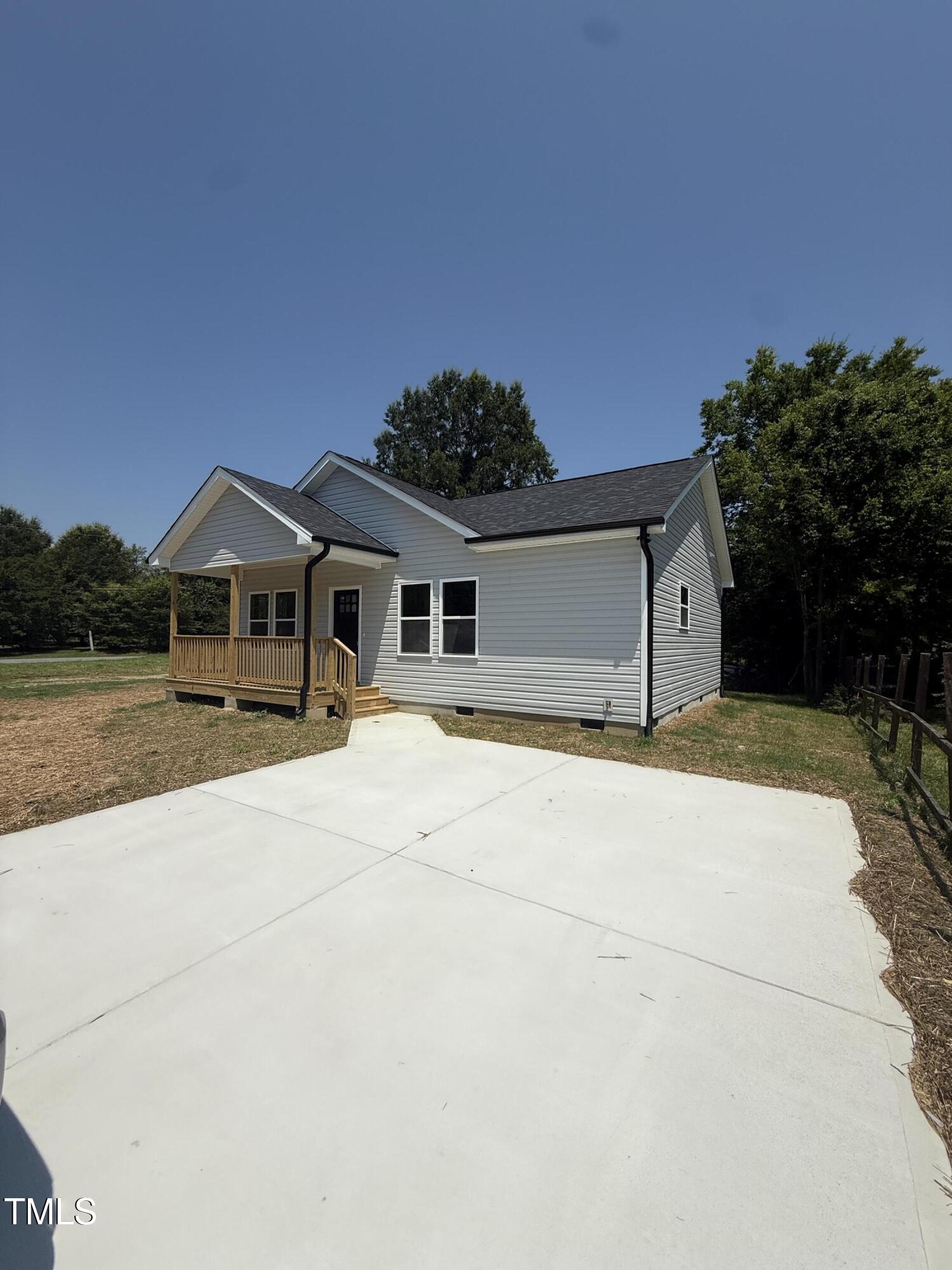 237 Foster Street Property Photo 1