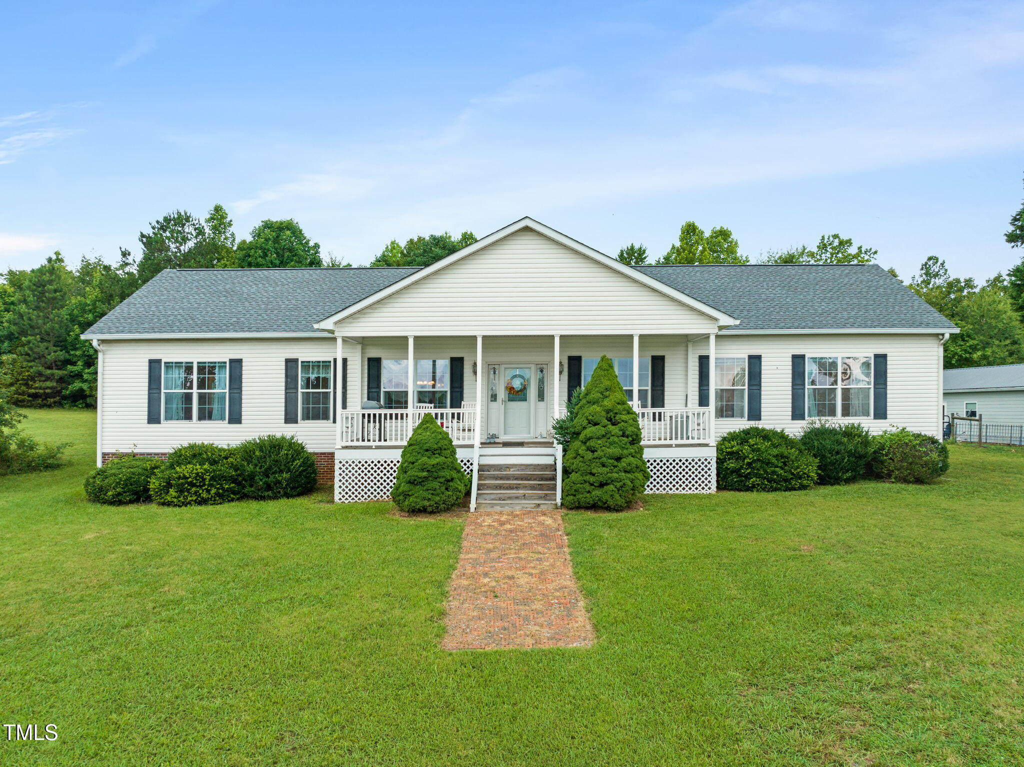 9633 Grassy Creek Road Property Photo 1