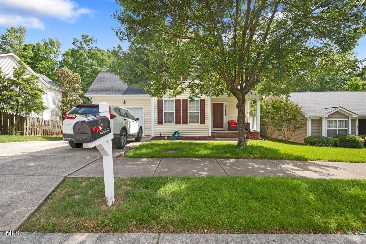 401 Holly Thorn Trace Property Photo 1