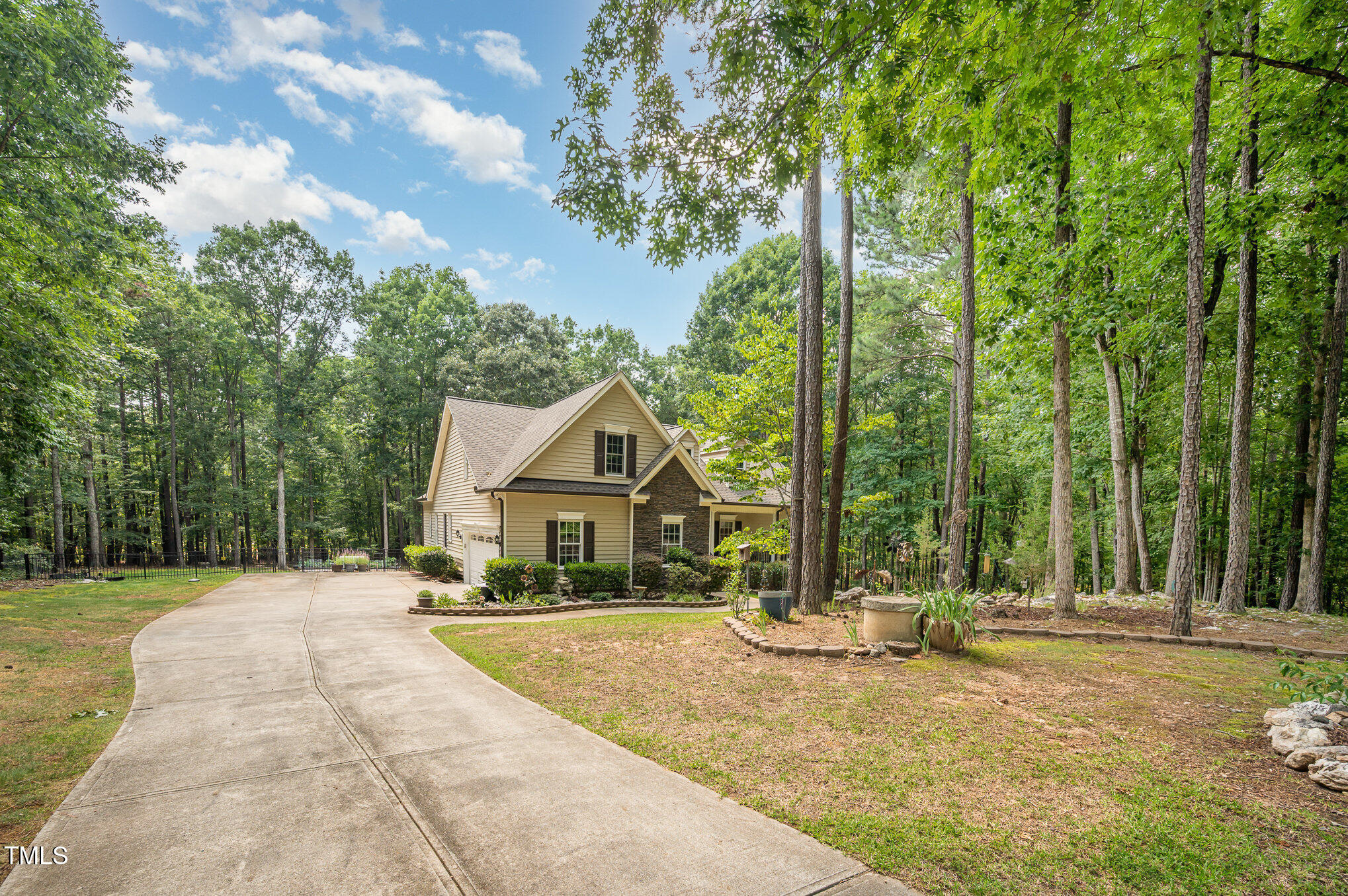 1513 Anterra Drive