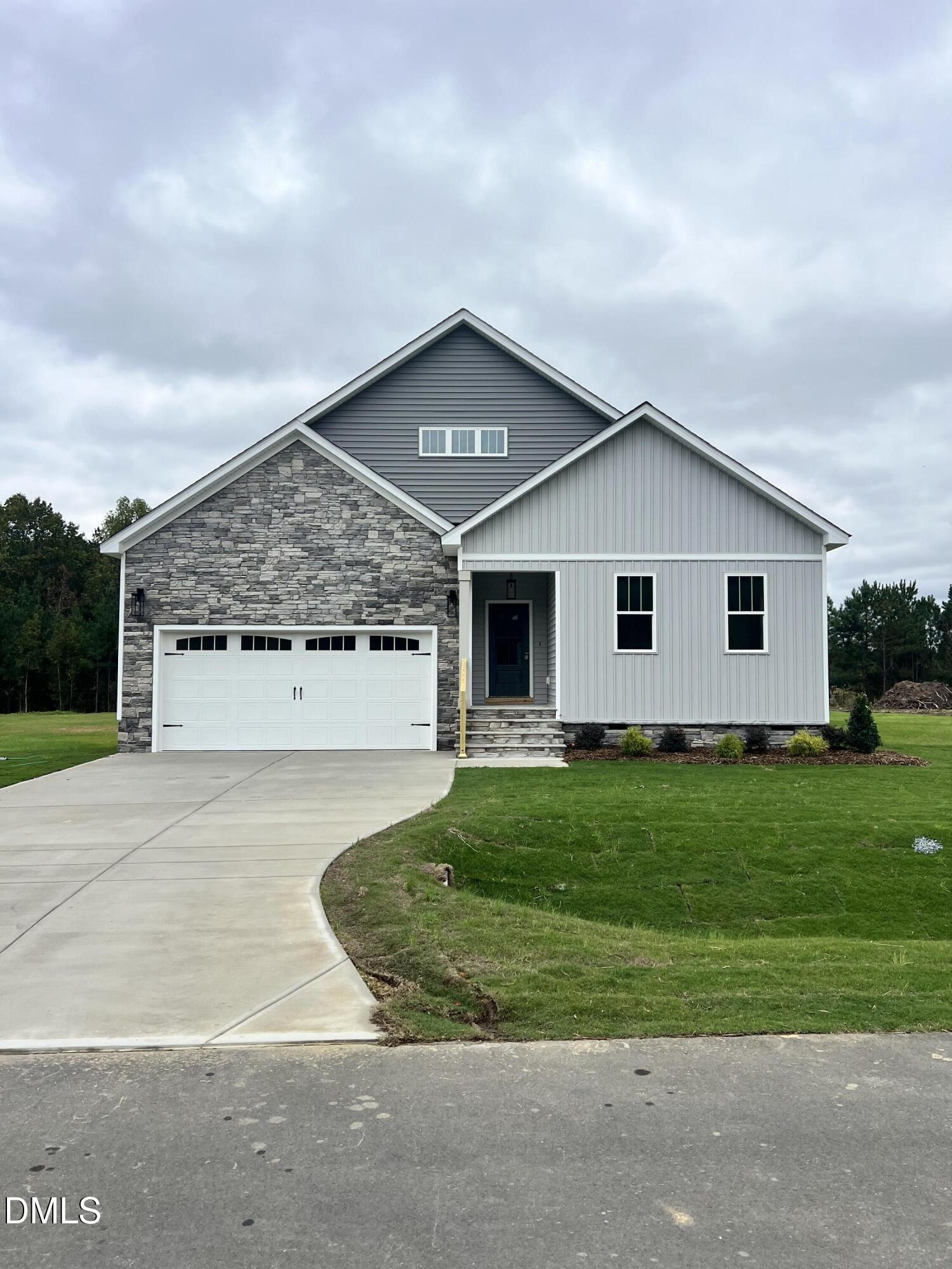 484 Hillard Lane Property Photo 1