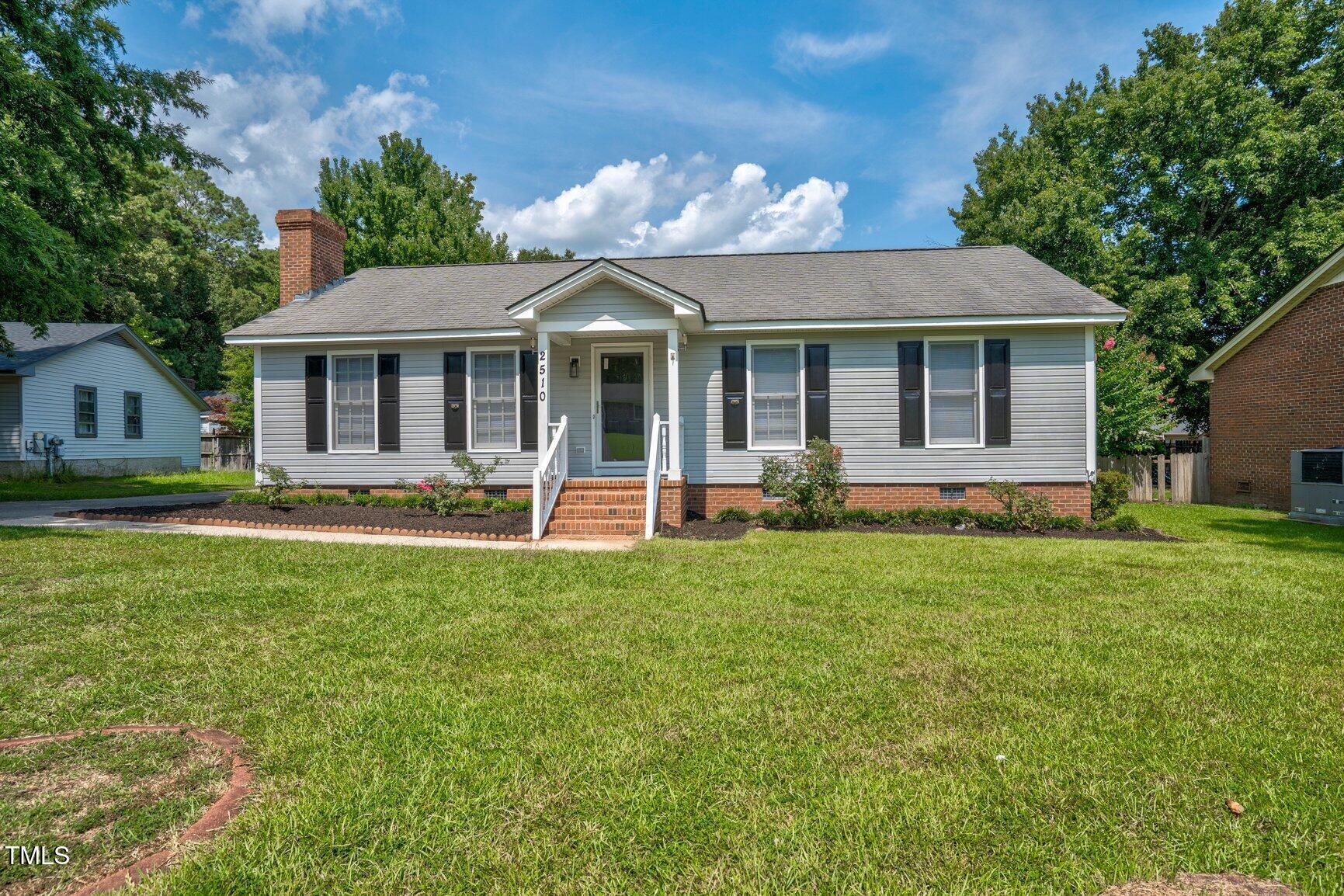 2510 Albany Lane Sw Property Photo 1