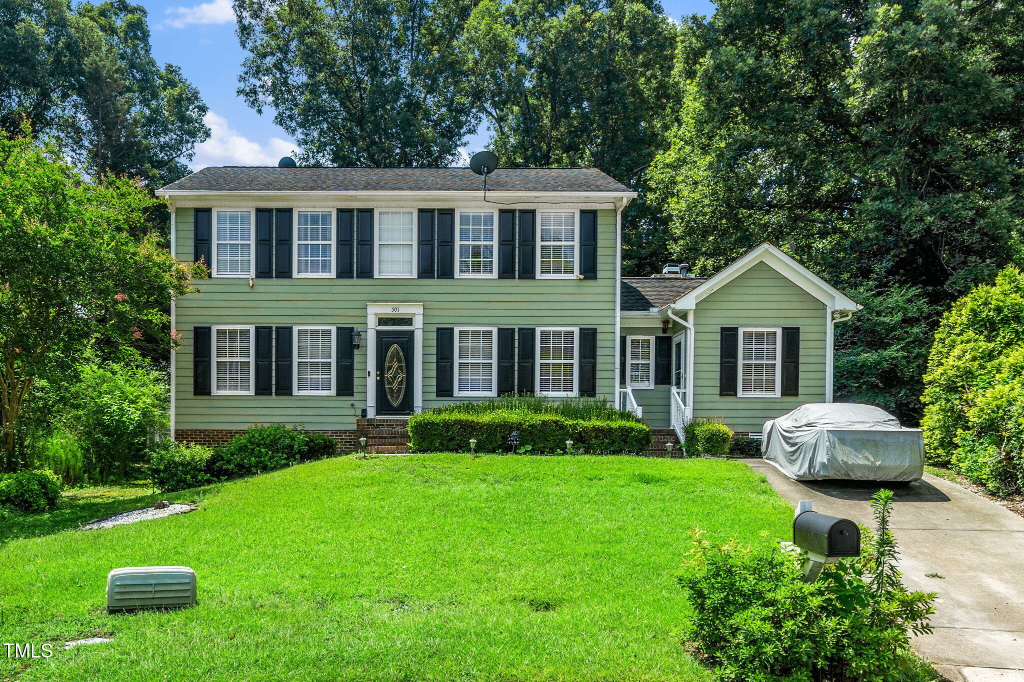 501 Dandelion Court Property Photo 1
