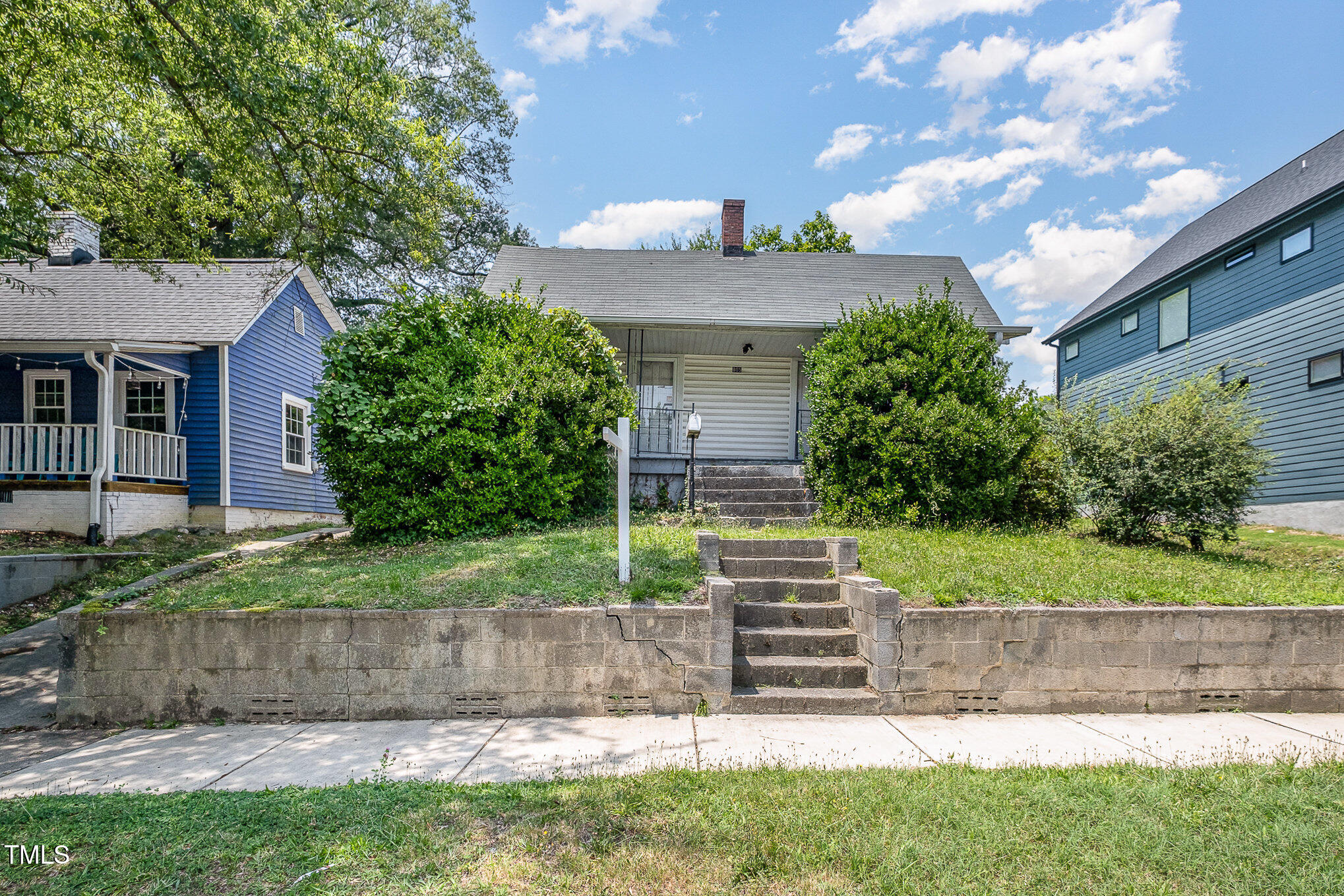 805 N Duke Street Property Photo 1