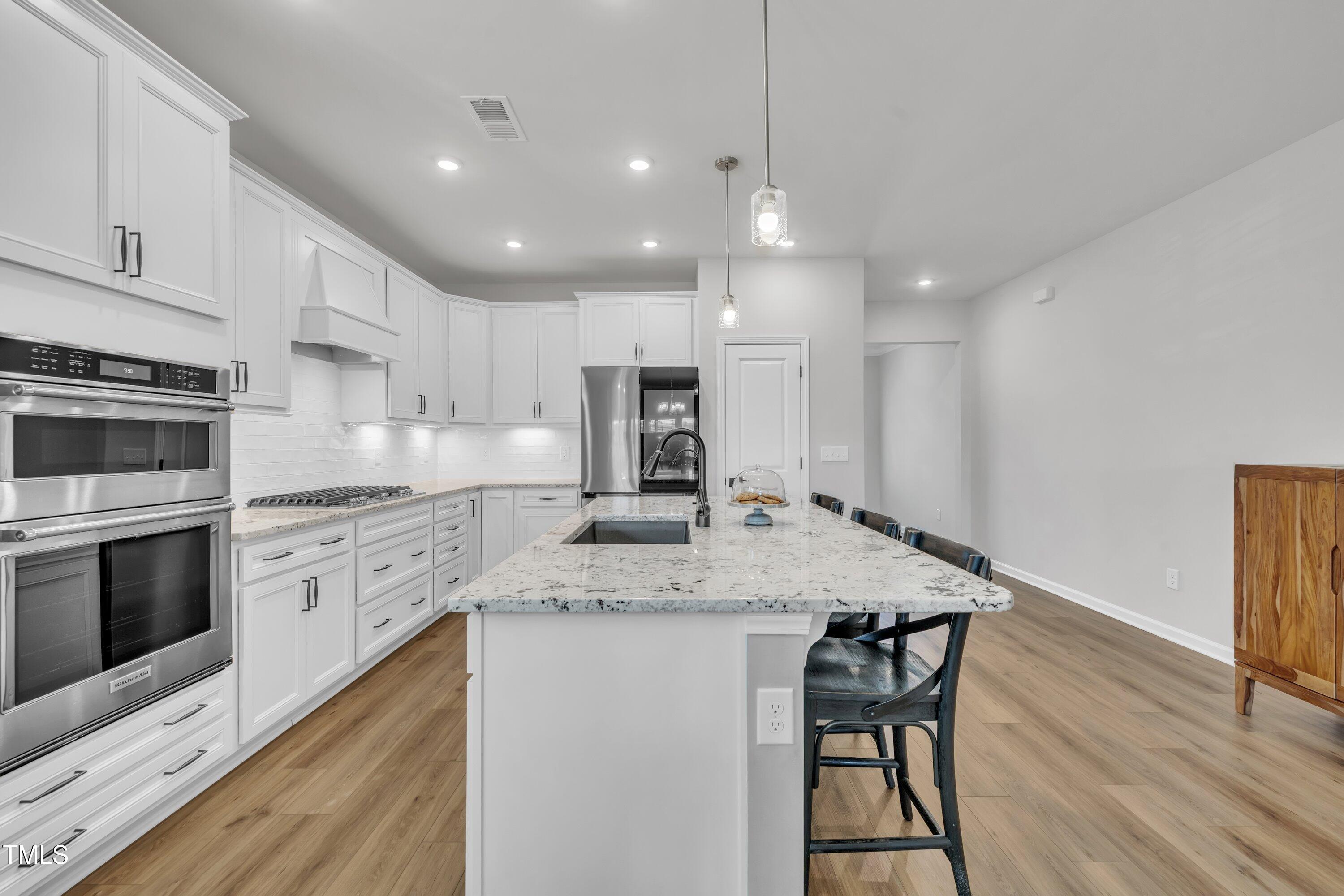115 Circle City Way Property Photo 7
