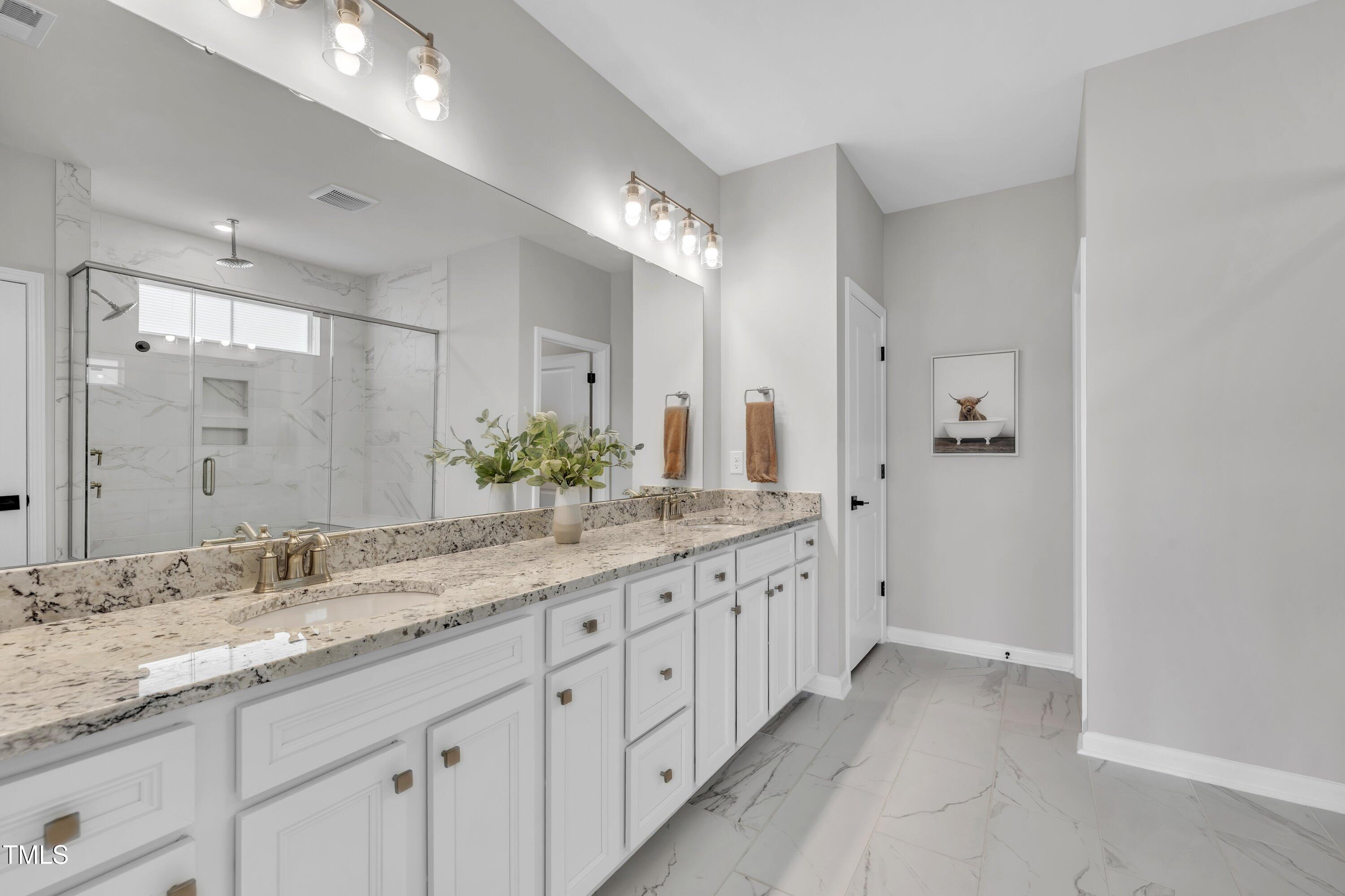 115 Circle City Way Property Photo 24