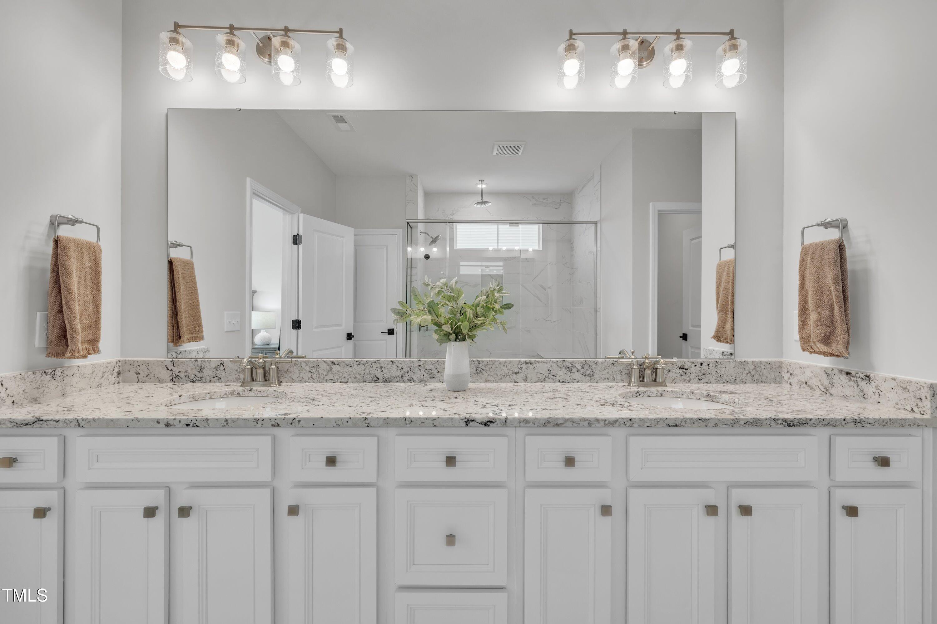 115 Circle City Way Property Photo 26