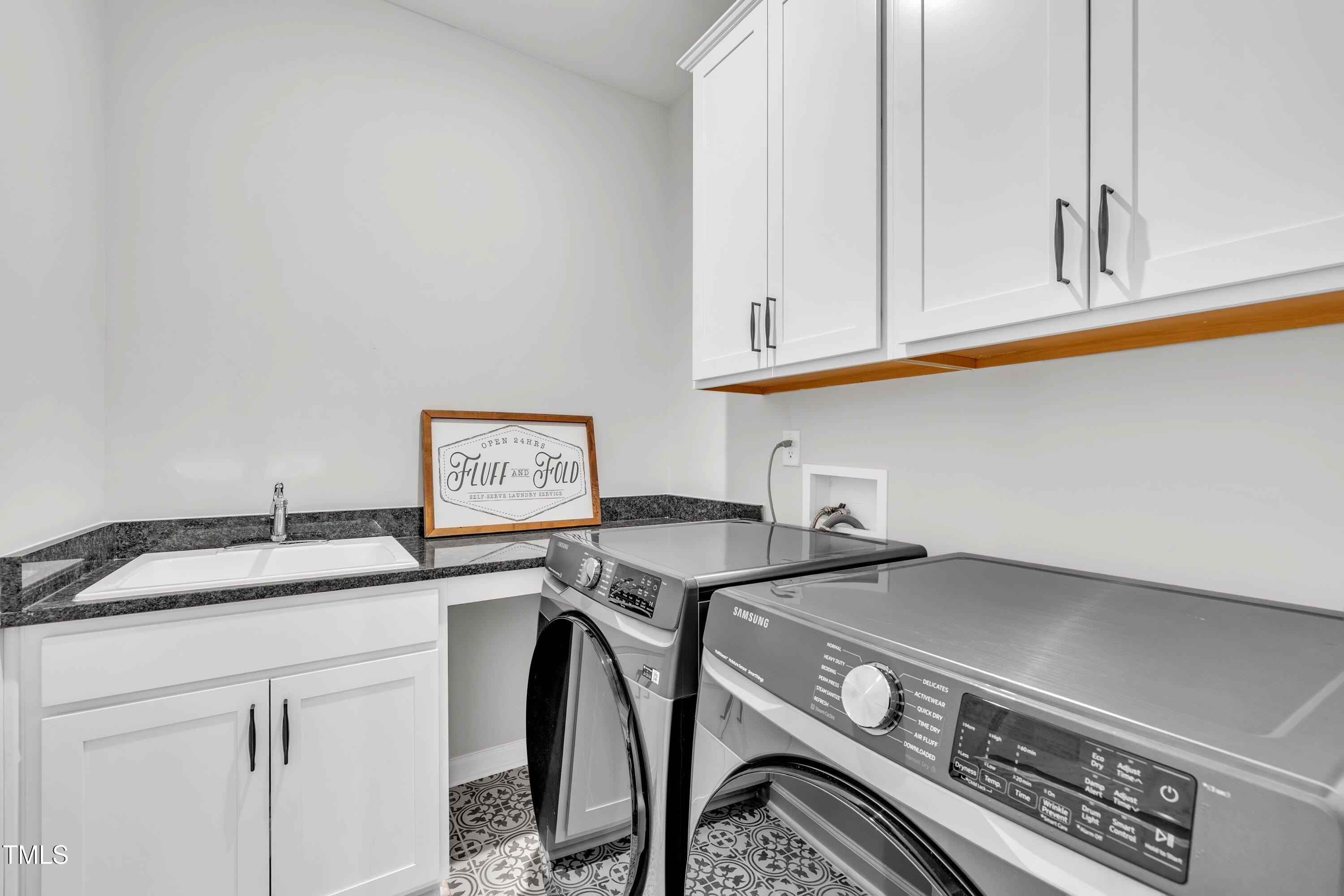 115 Circle City Way Property Photo 32