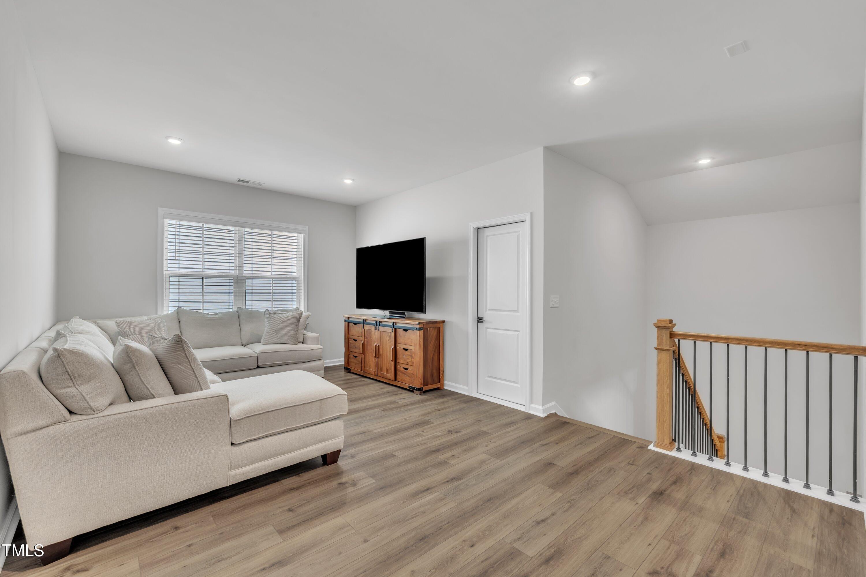 115 Circle City Way Property Photo 34