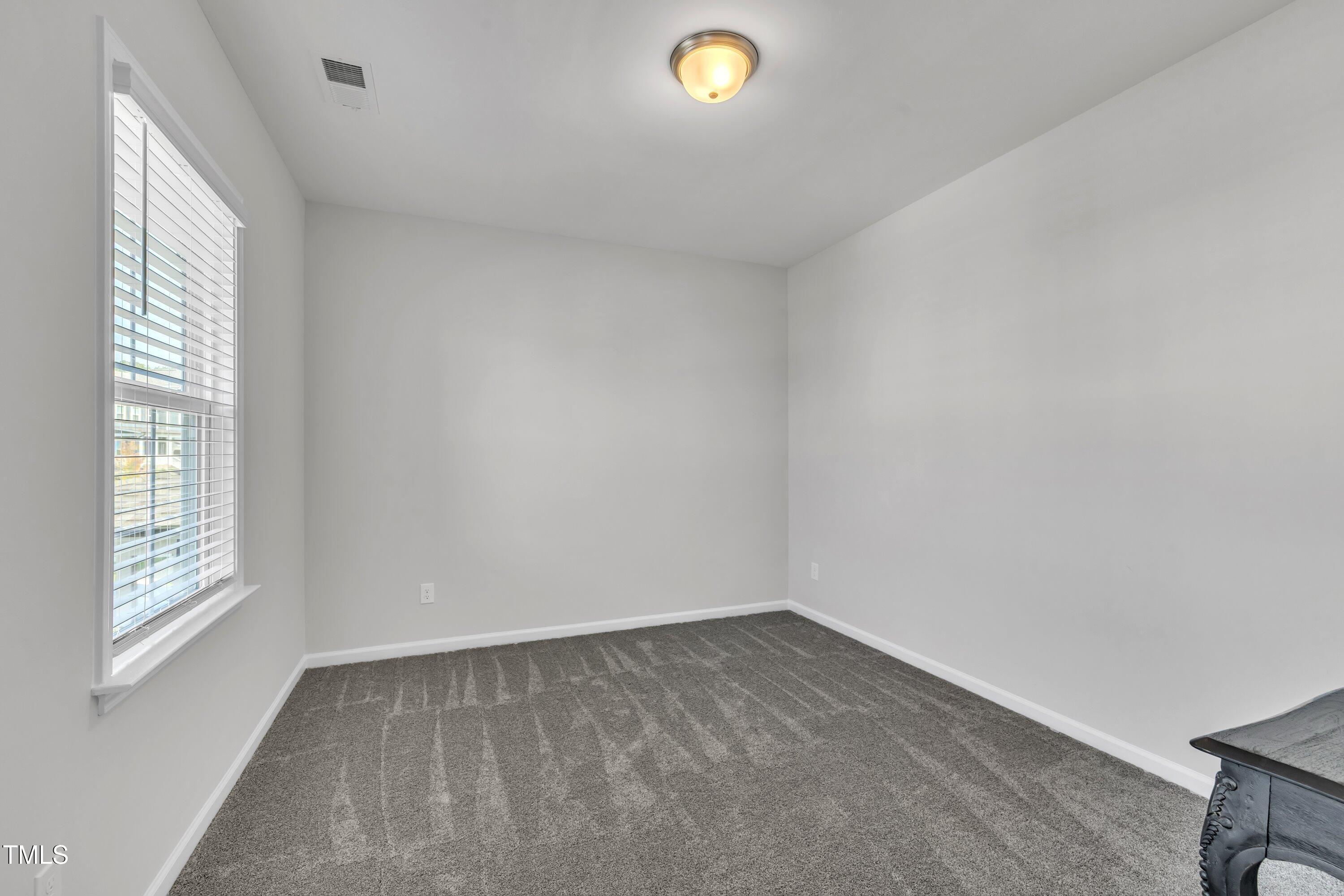 115 Circle City Way Property Photo 39