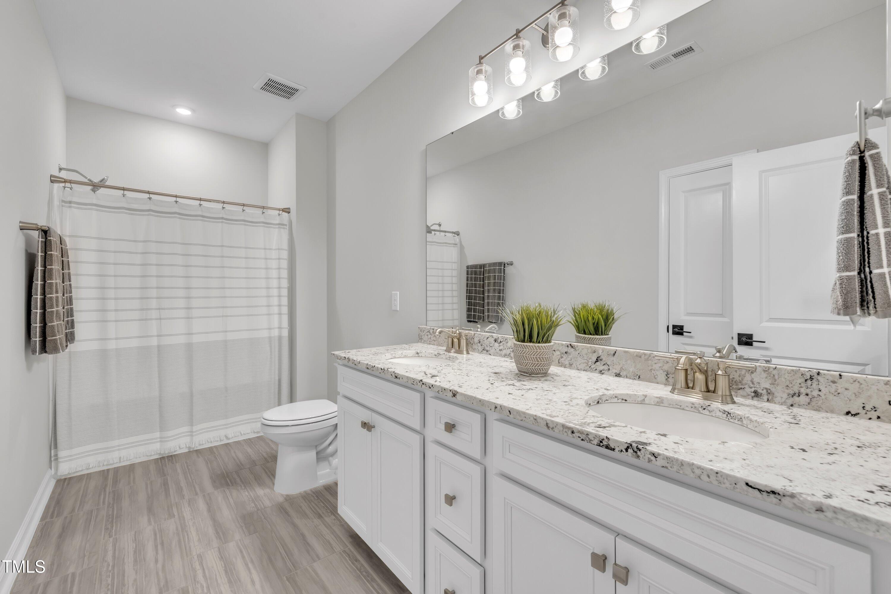 115 Circle City Way Property Photo 43