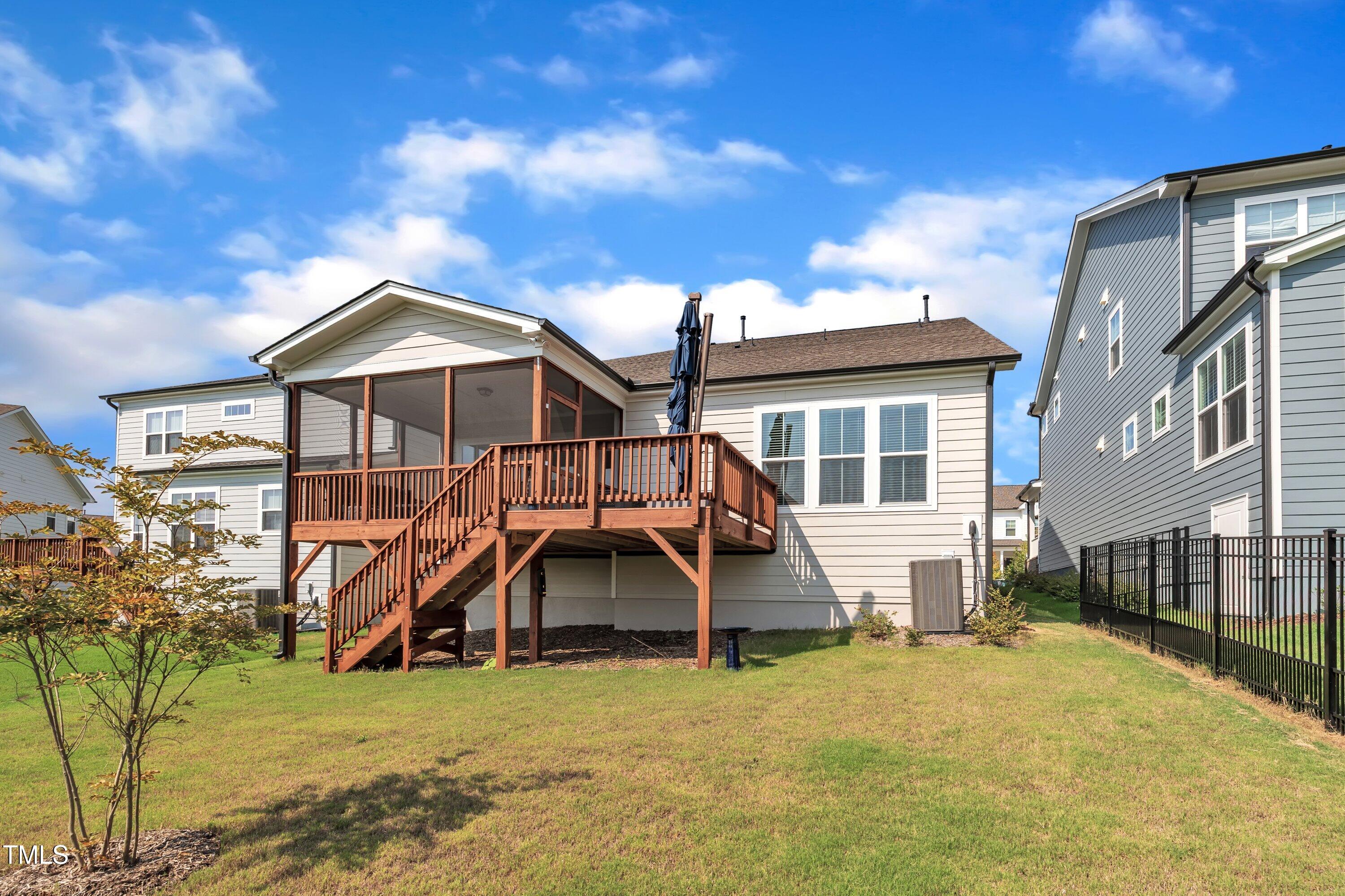 115 Circle City Way Property Photo 47