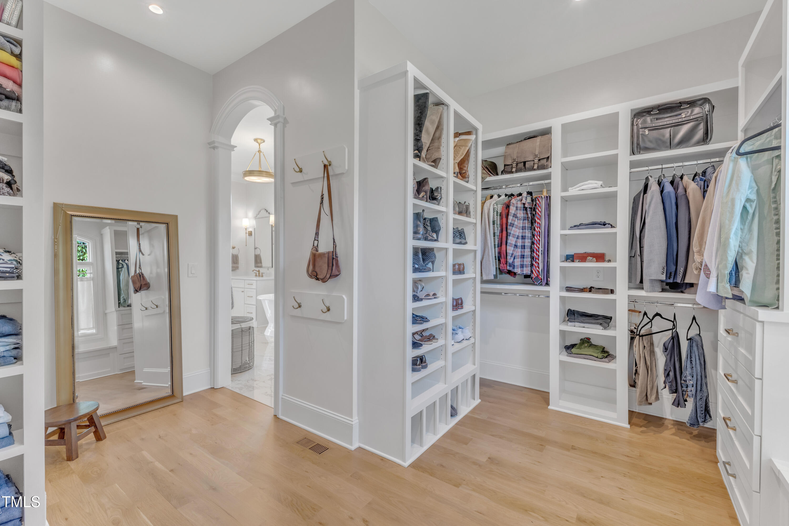 106 New Dawn Court Property Photo 18