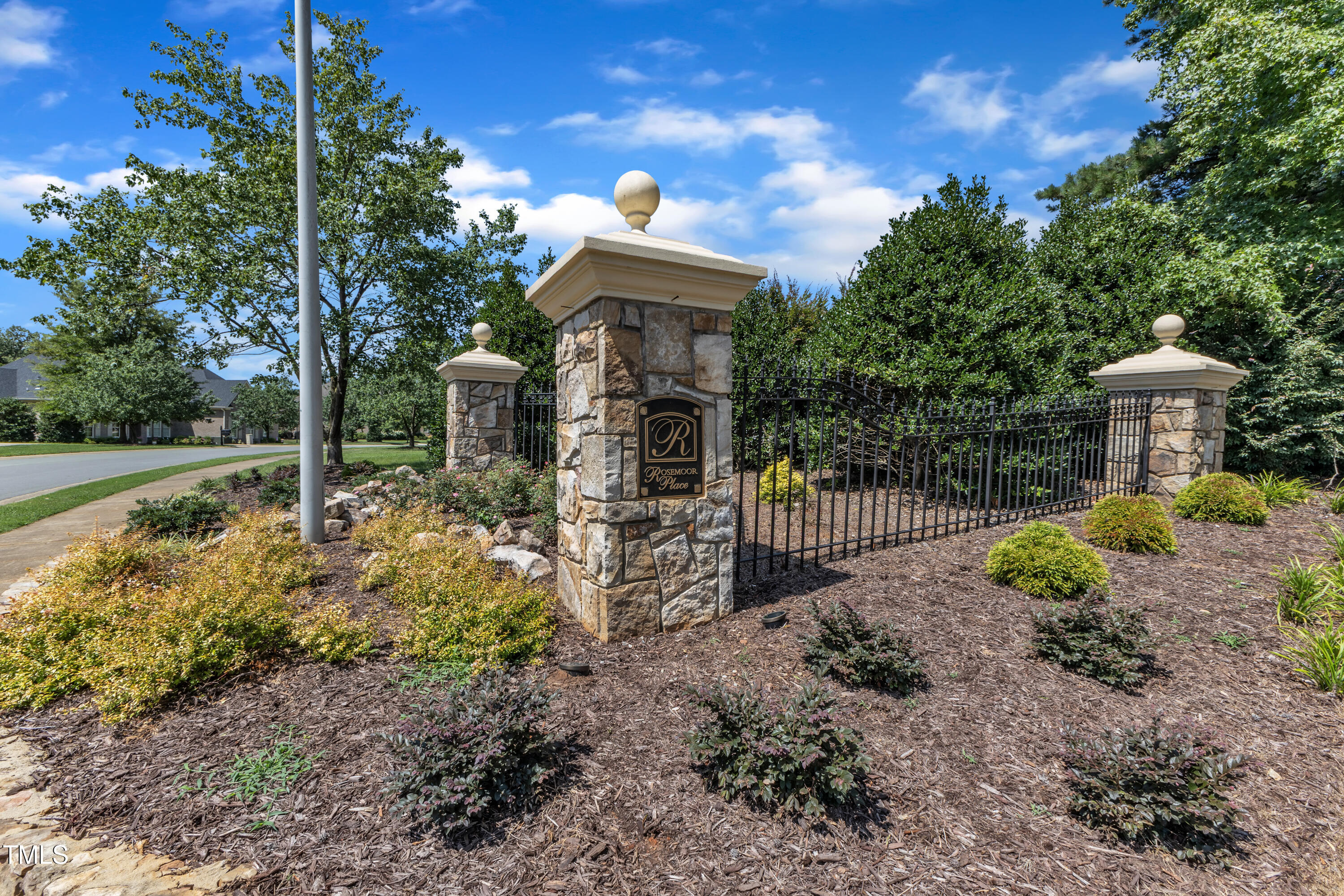 106 New Dawn Court Property Photo 31