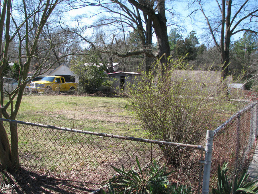 2206 E Club Boulevard Property Photo 15