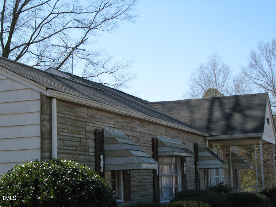2206 E Club Boulevard Property Photo 16