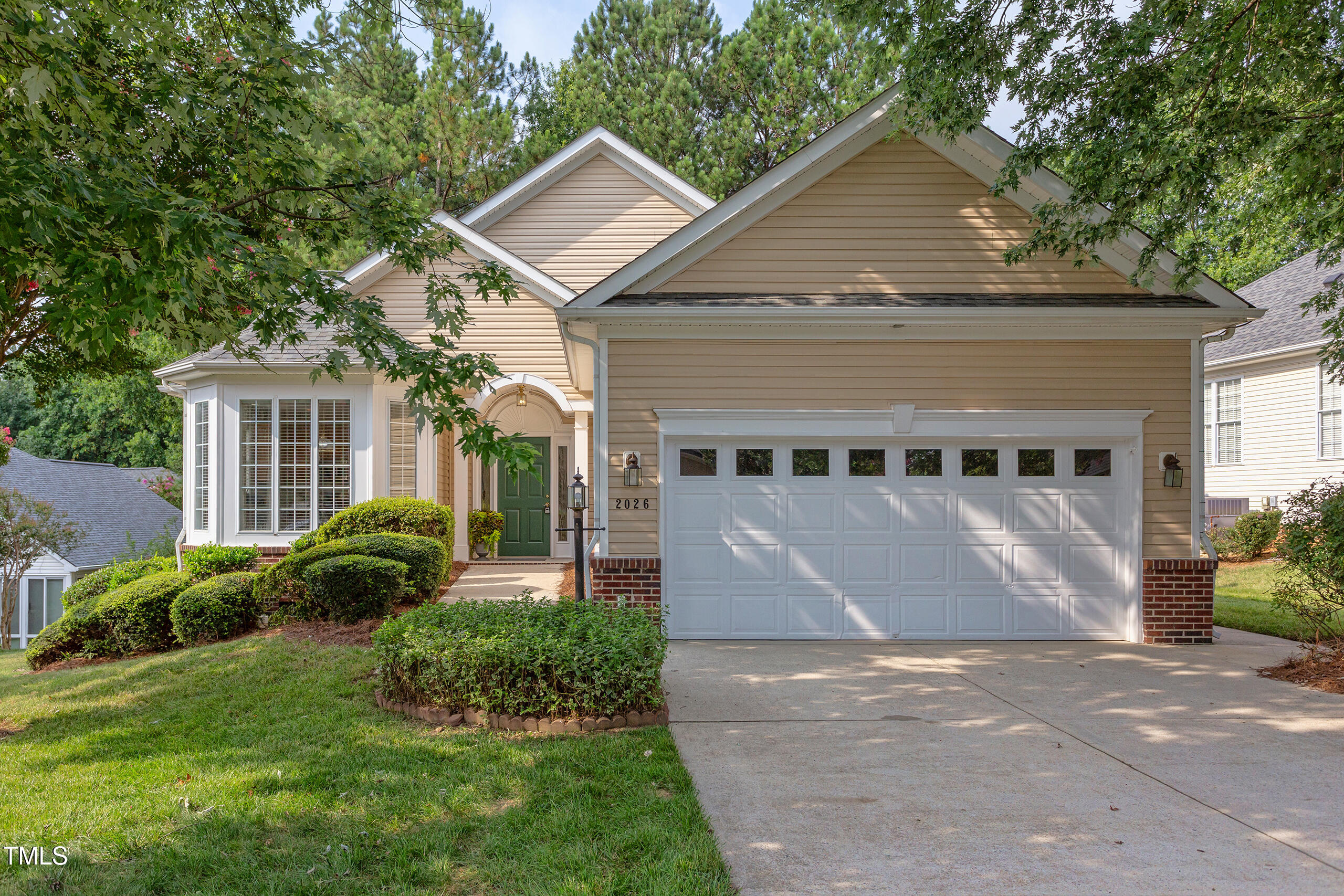 2026 Heritage Pines Drive Property Photo 1