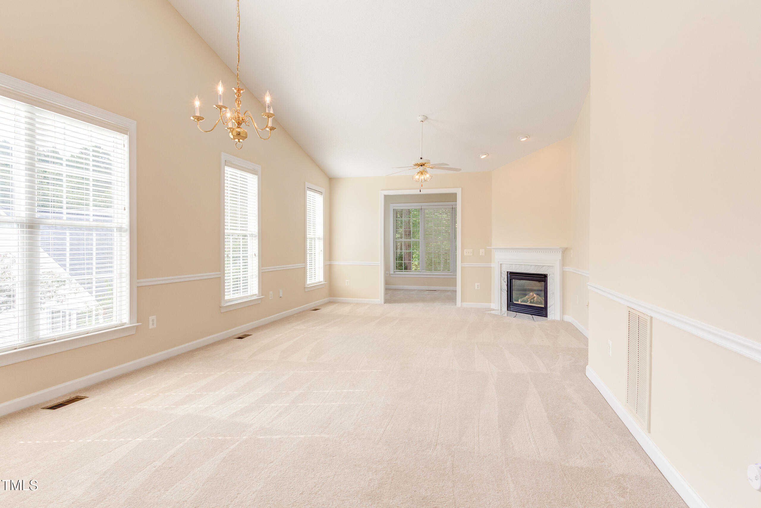 2026 Heritage Pines Drive Property Photo 6