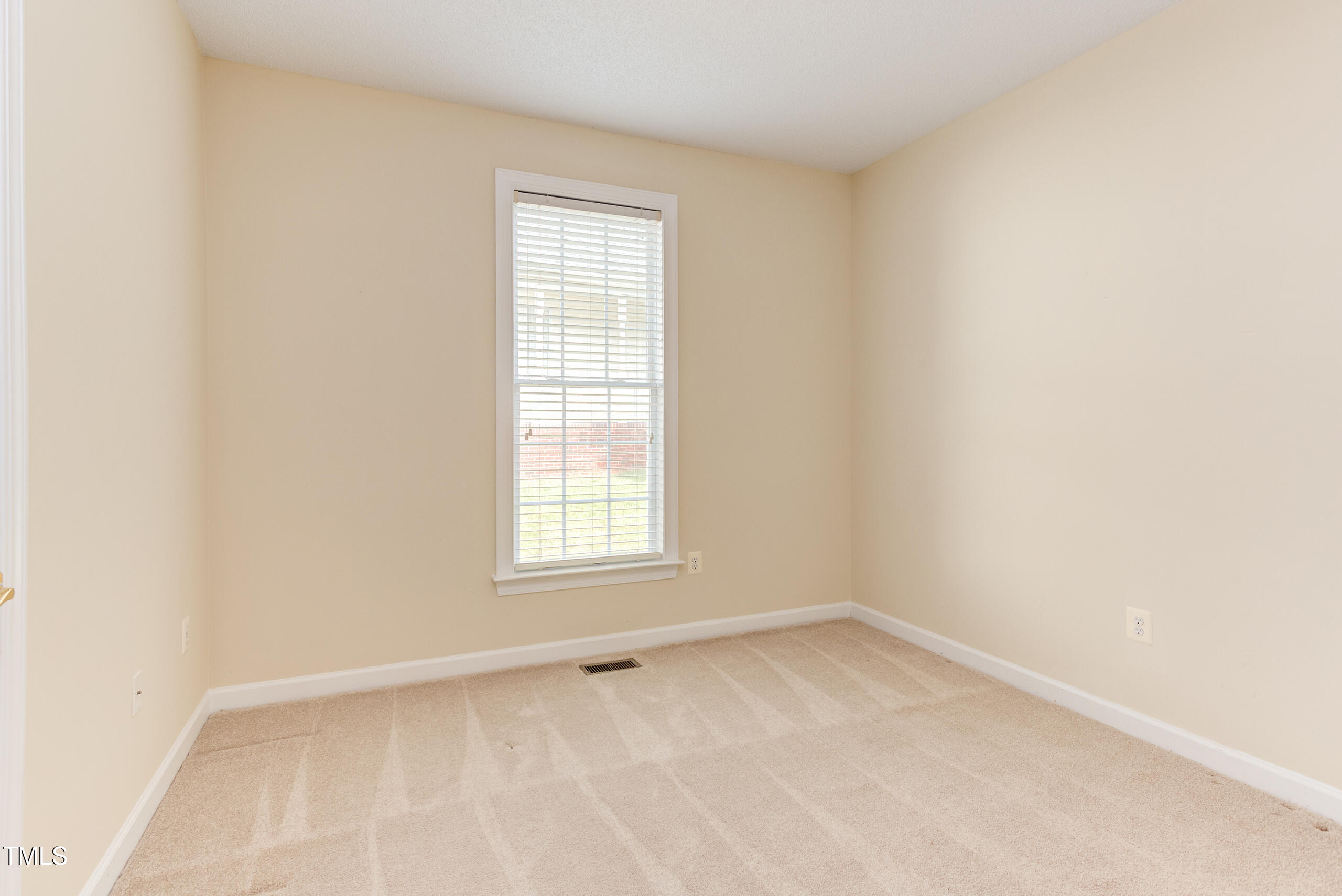 2026 Heritage Pines Drive Property Photo 18