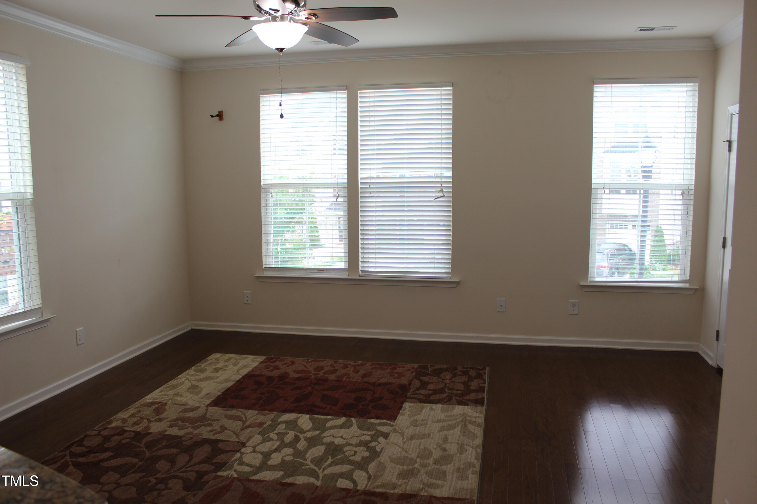 723 Suffield Way Property Photo 9