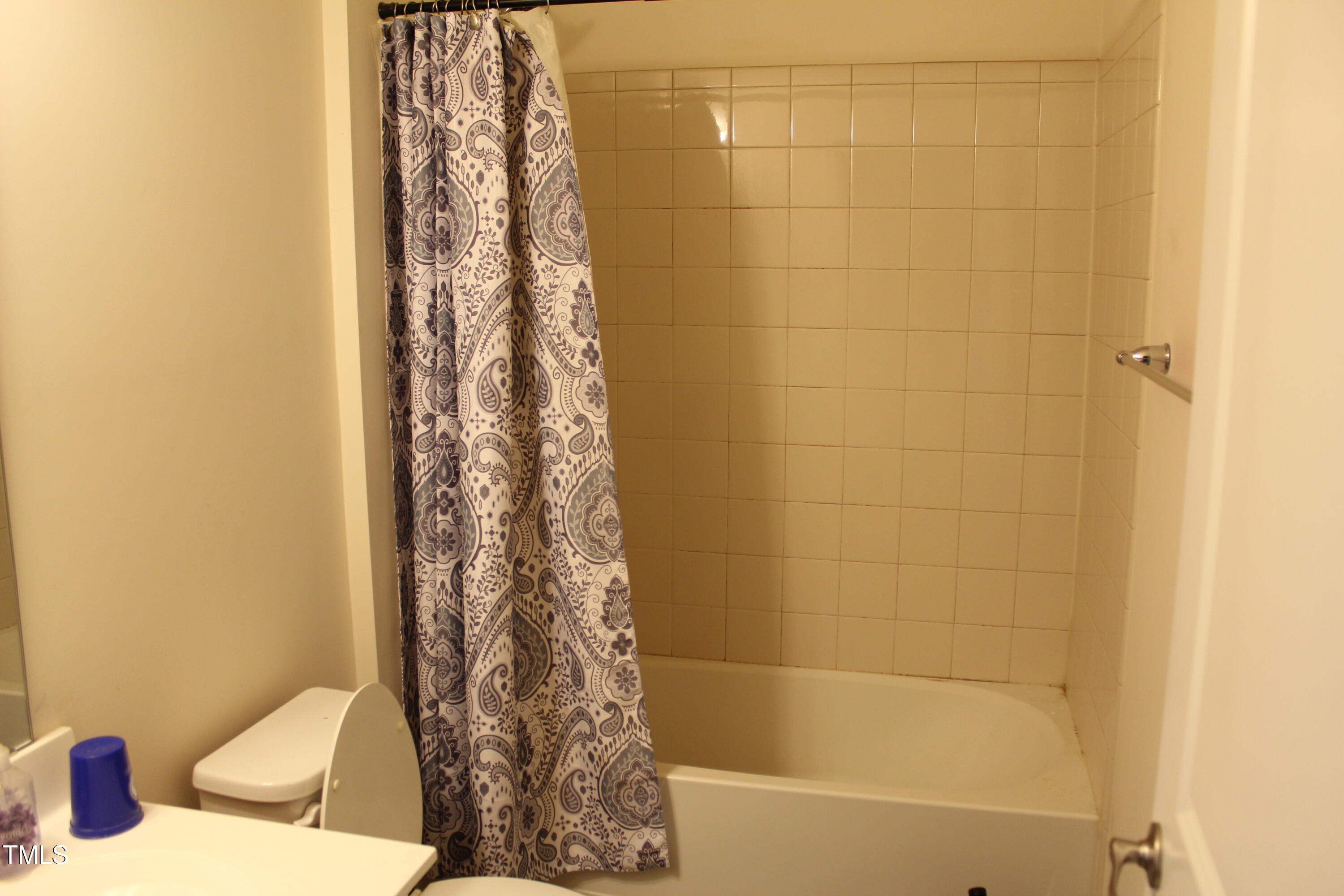 723 Suffield Way Property Photo 14