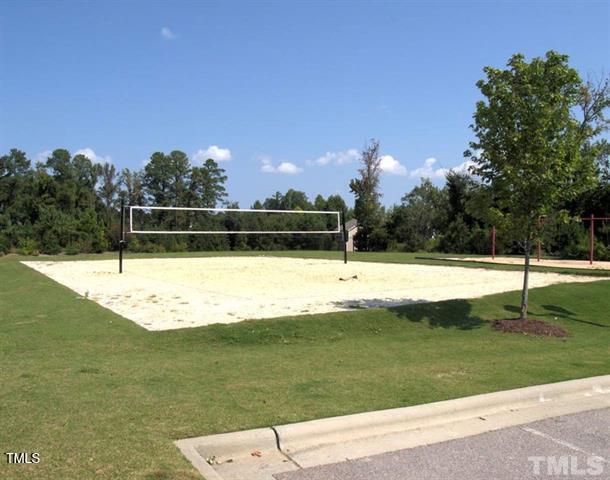 723 Suffield Way Property Photo 17