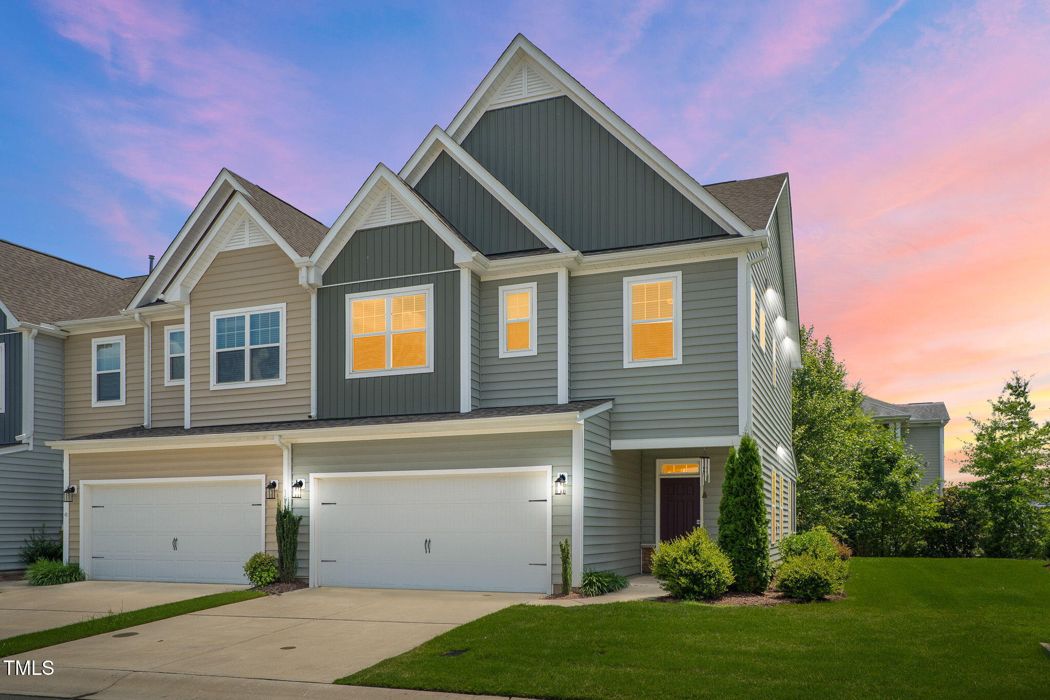 424 Shale Creek Drive Property Photo 1