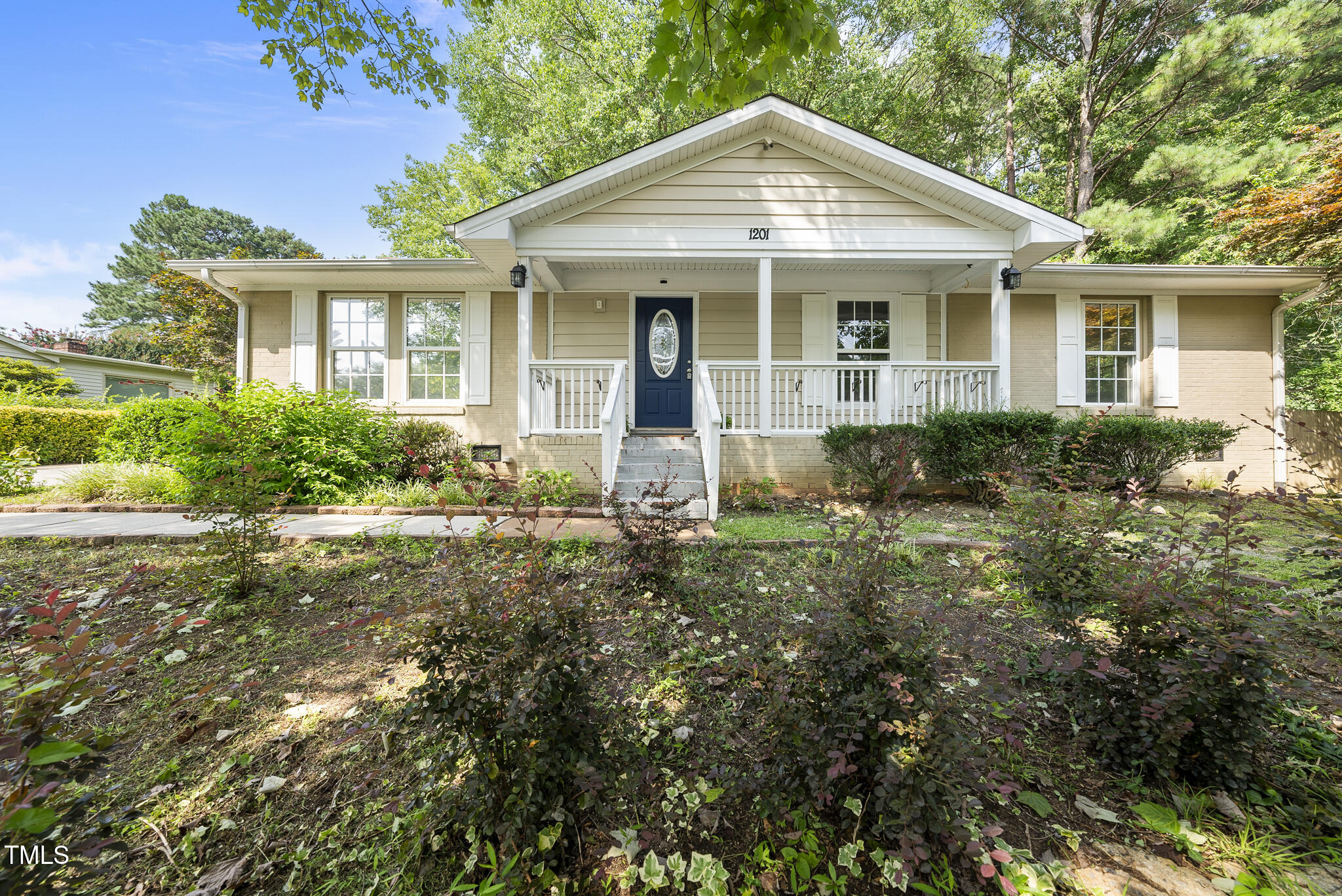 1201 Pond Street Property Photo 1