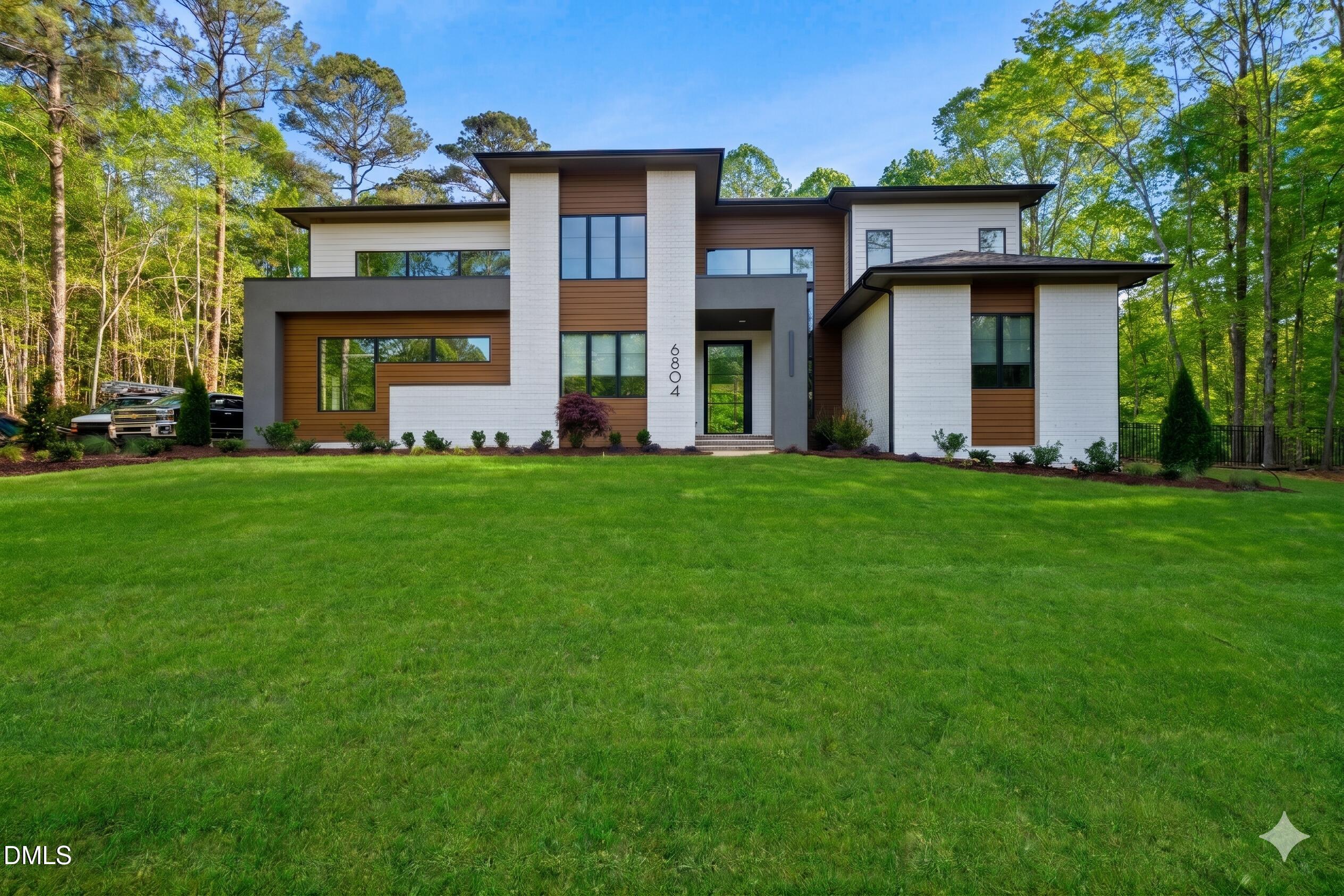 6804 Brixley Circle Property Photo 1