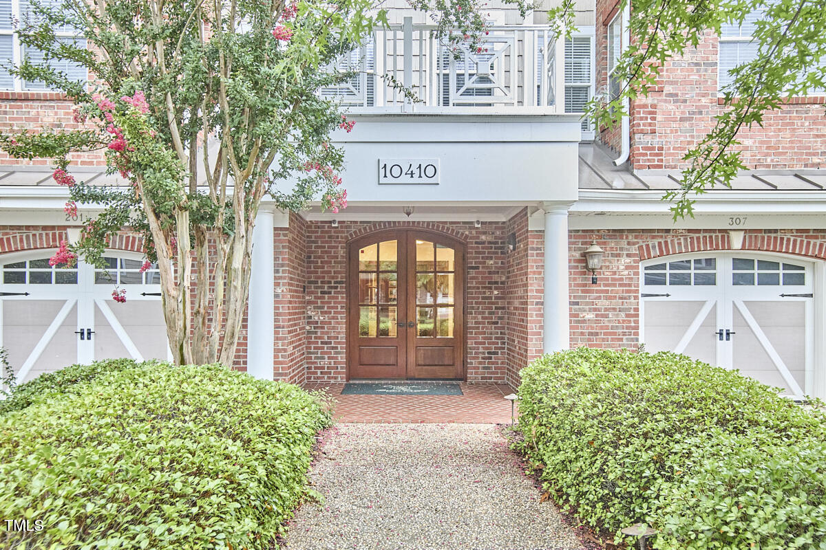 10410 Rosegate Court # 105 Property Photo 1