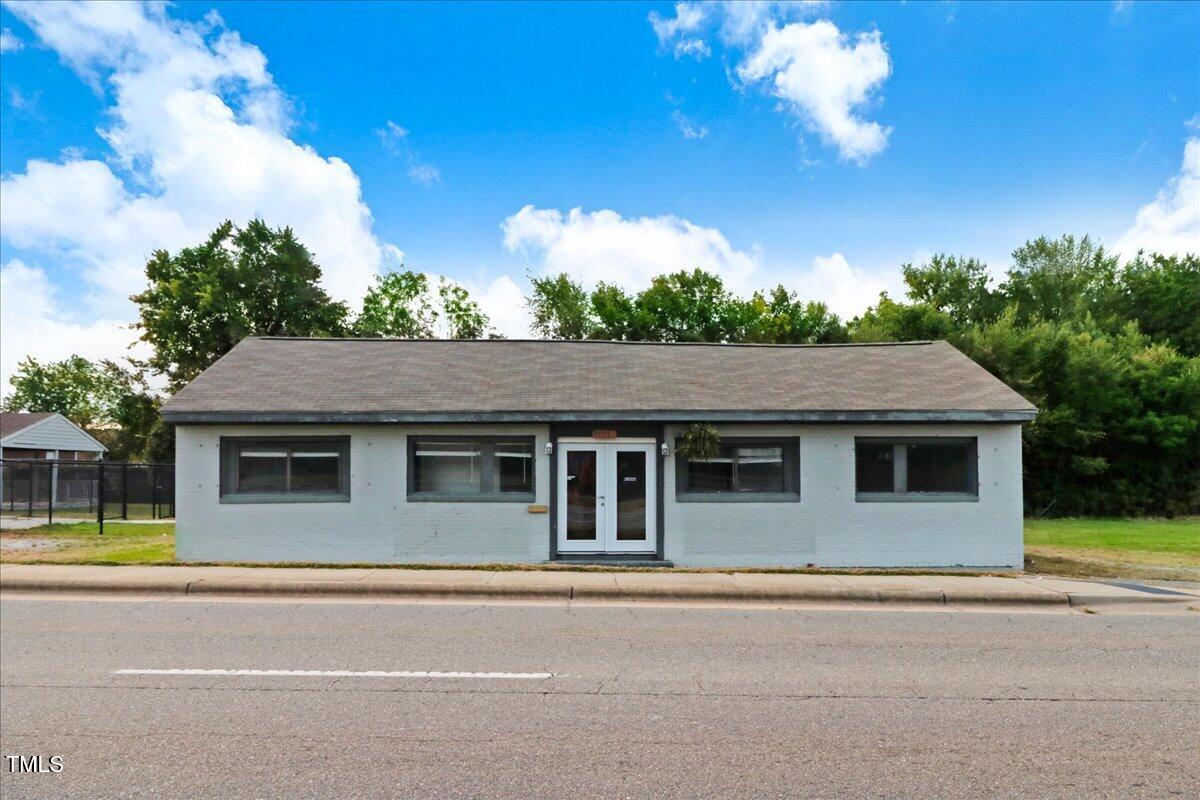 651 N Brightleaf Boulevard Property Photo 1