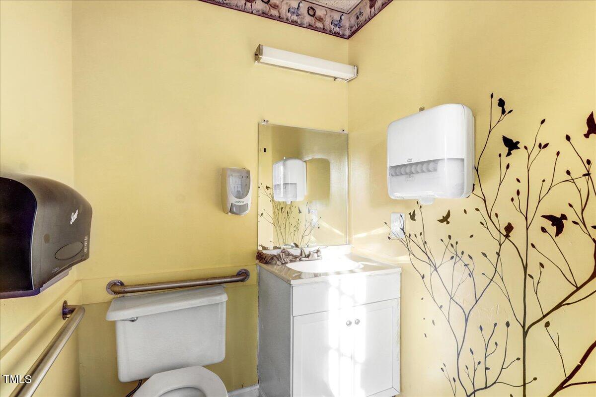 651 N Brightleaf Boulevard Property Photo 24