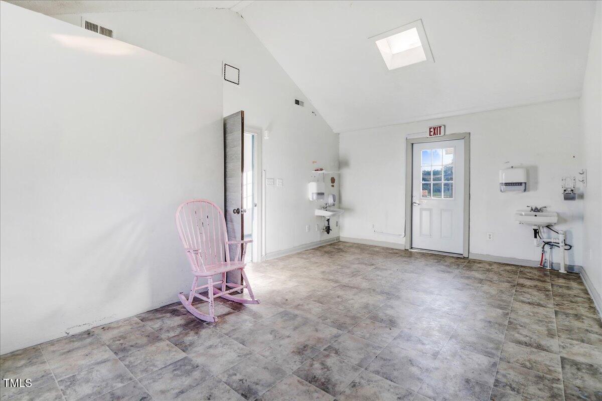 651 N Brightleaf Boulevard Property Photo 25